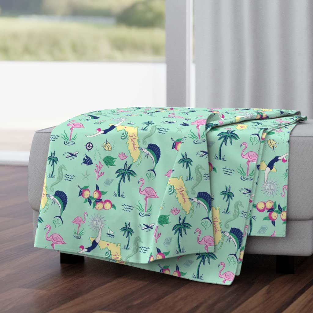 Luxe Velvet Throw Blanket 50x70 Inches - Vintage Tropical Fish Flamingo Print Soft Blanket for Couch, Bed & Travel | Florida Vacation Decor, Beach House Accent