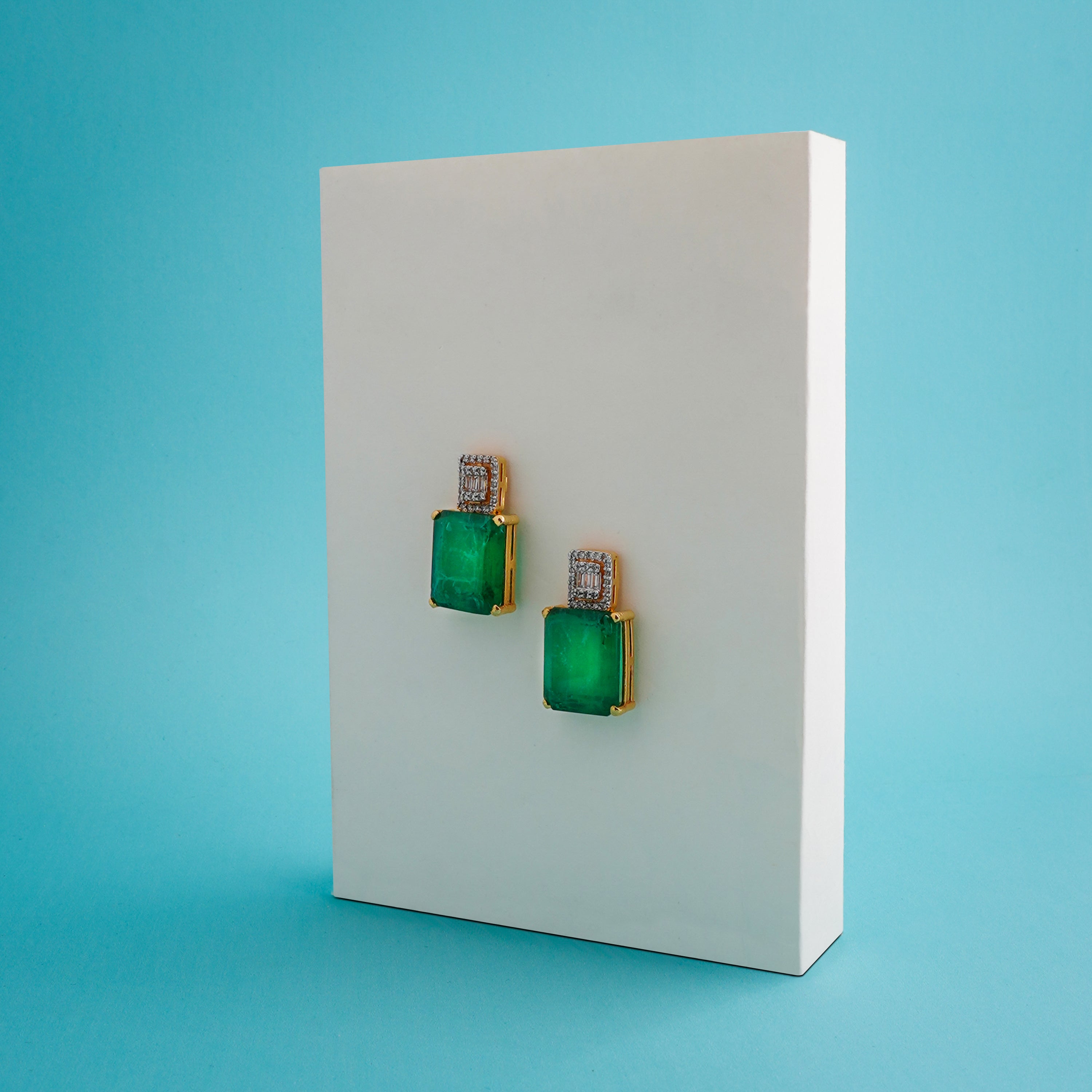 Elegant Dangle Earrings E1306 - Fashion Jewelry for Women, Perfect for Parties, Weddings & Everyday Wear