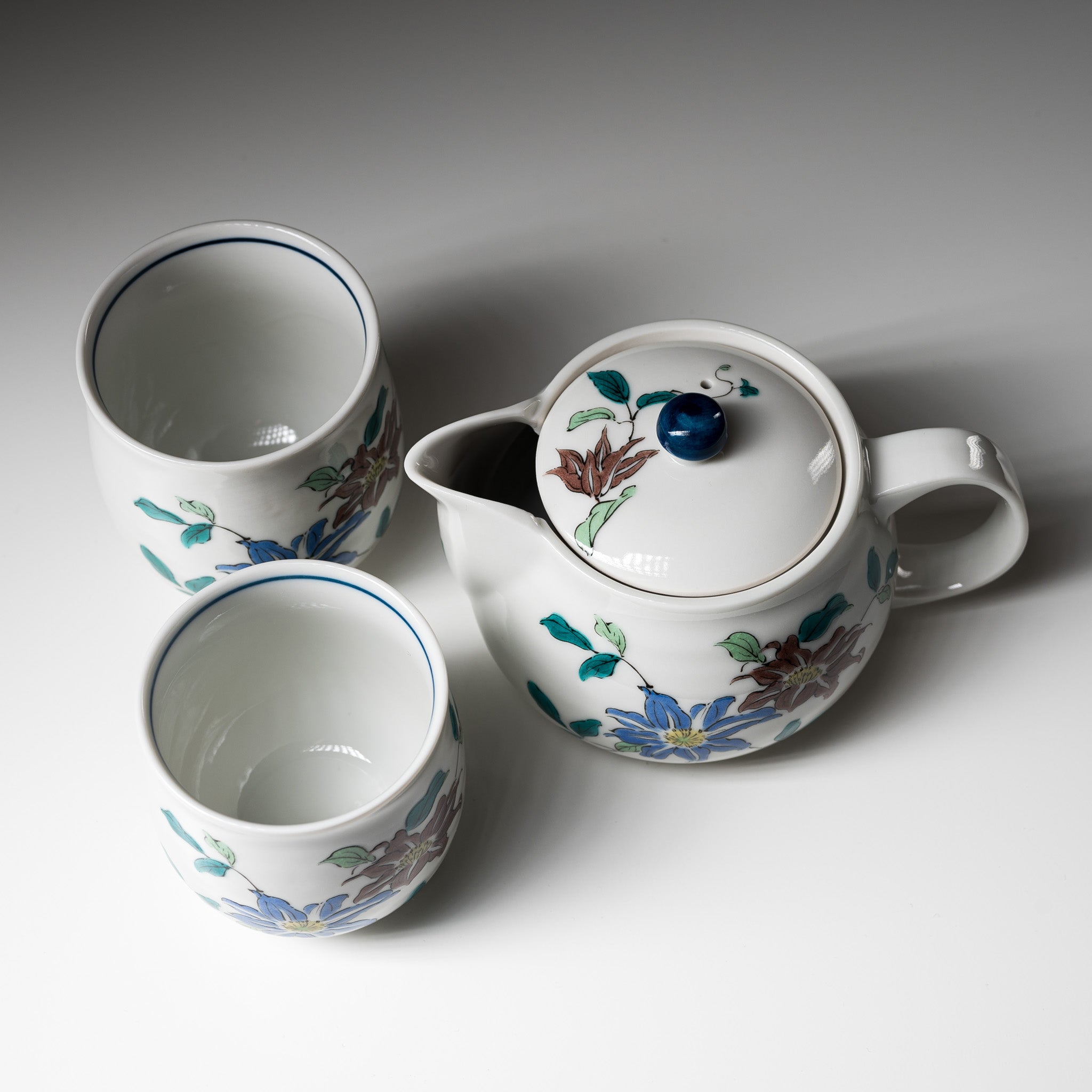 Kutani Ware Japanese Tea Set - Clematis Florida Floral Design, Hand-Painted Ceramic Teacups & Teapot for Traditional Tea Ceremony & Home Decor
