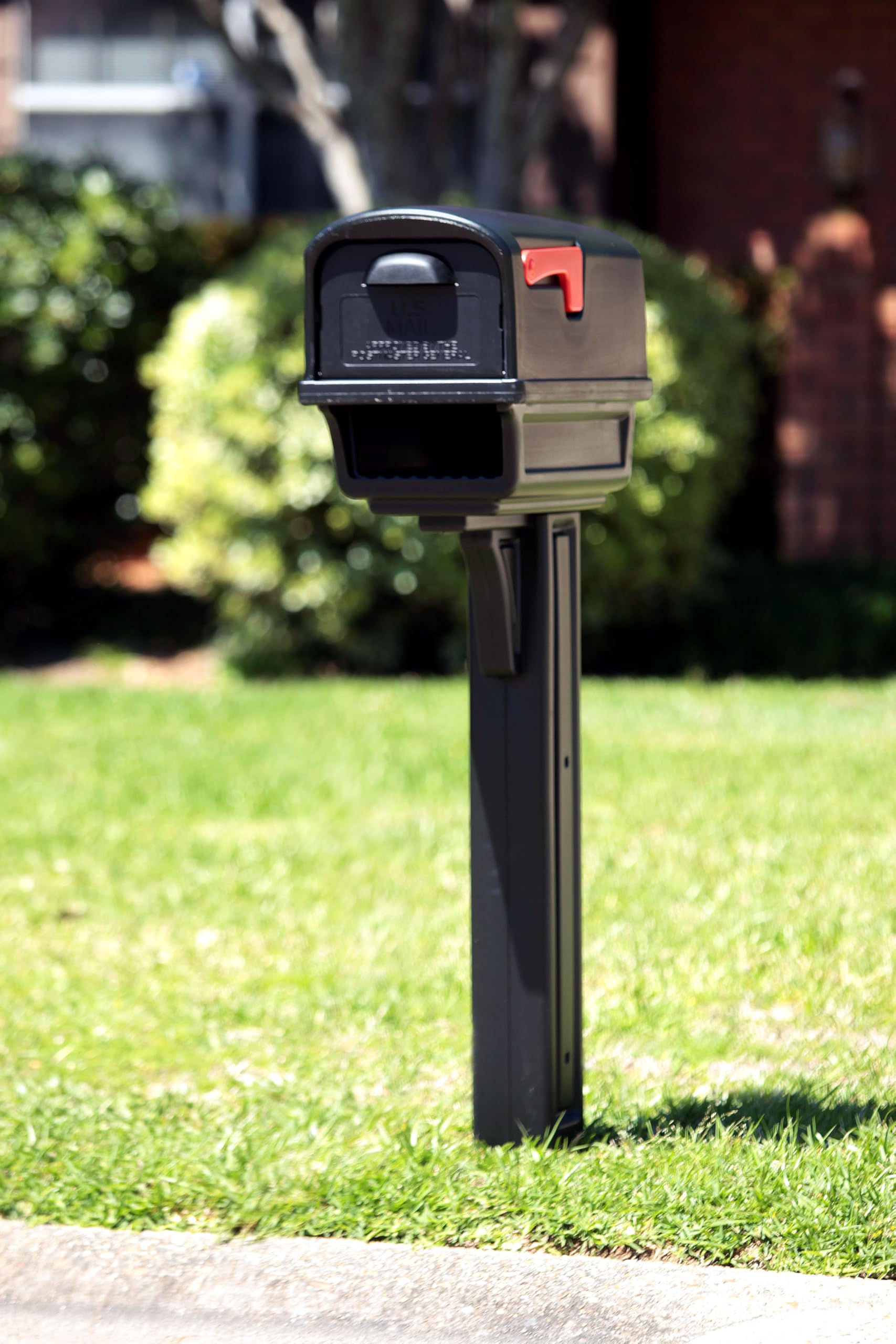 Gentry Plastic Dual Access Mailbox and Post Kit - Large Capacity Black Mailbox for Home & Office (GGC1B00AM) | Secure Mail Delivery with Weatherproof Design