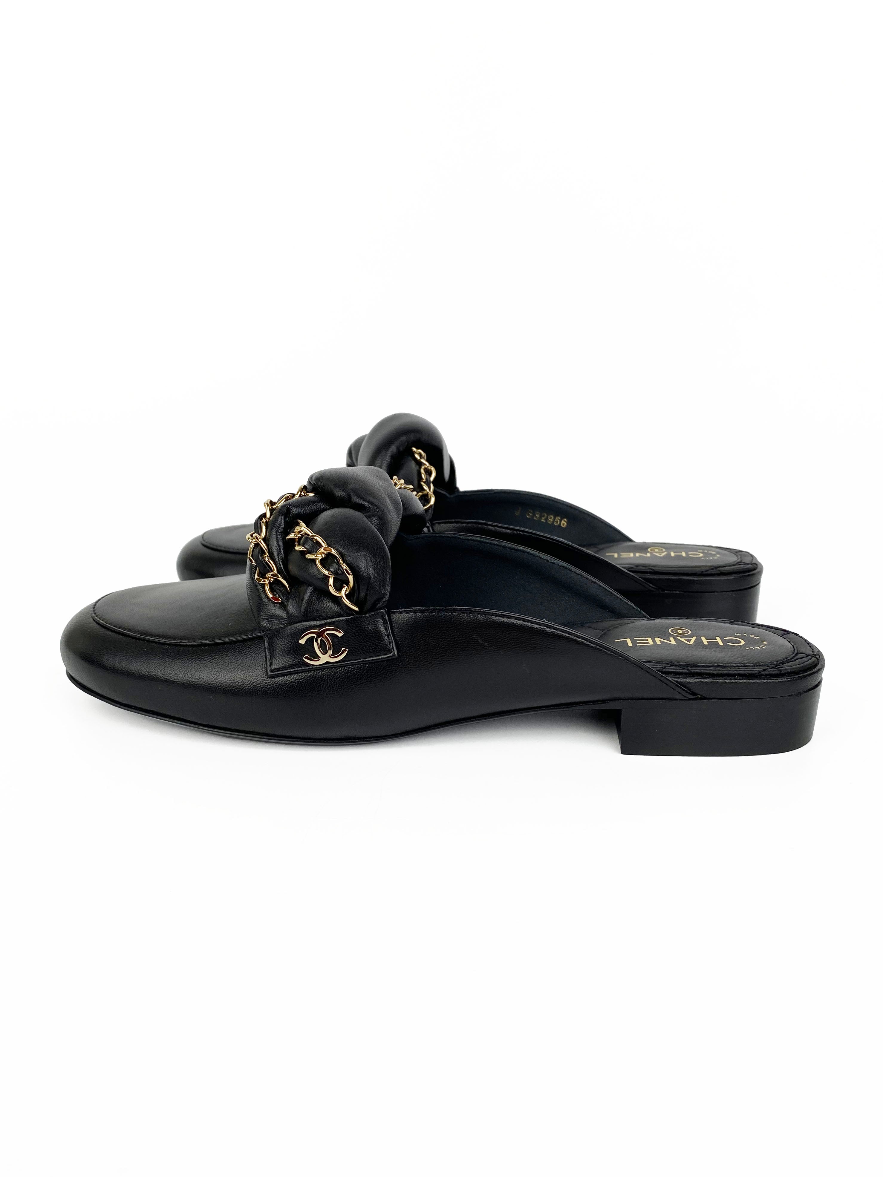 Chanel Black CC Logo Leather Braided Mules Women's Size 38 - Luxury Slip-On Shoes for Casual Outings & Elegant Events