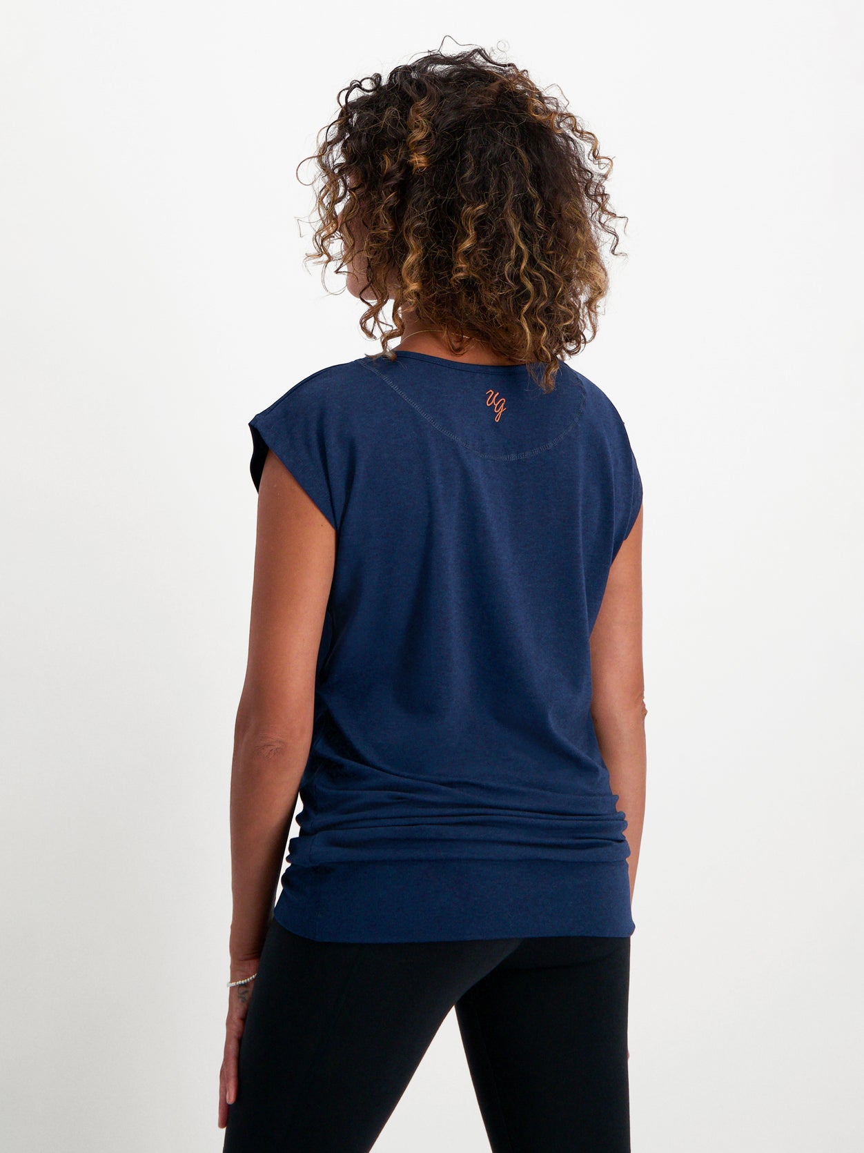 Urban Goddess Asana Yoga Tee - Midnight Black Women's Yoga Shirt for Yoga & Meditation | Perfect for Studio Practice & Outdoor Workouts