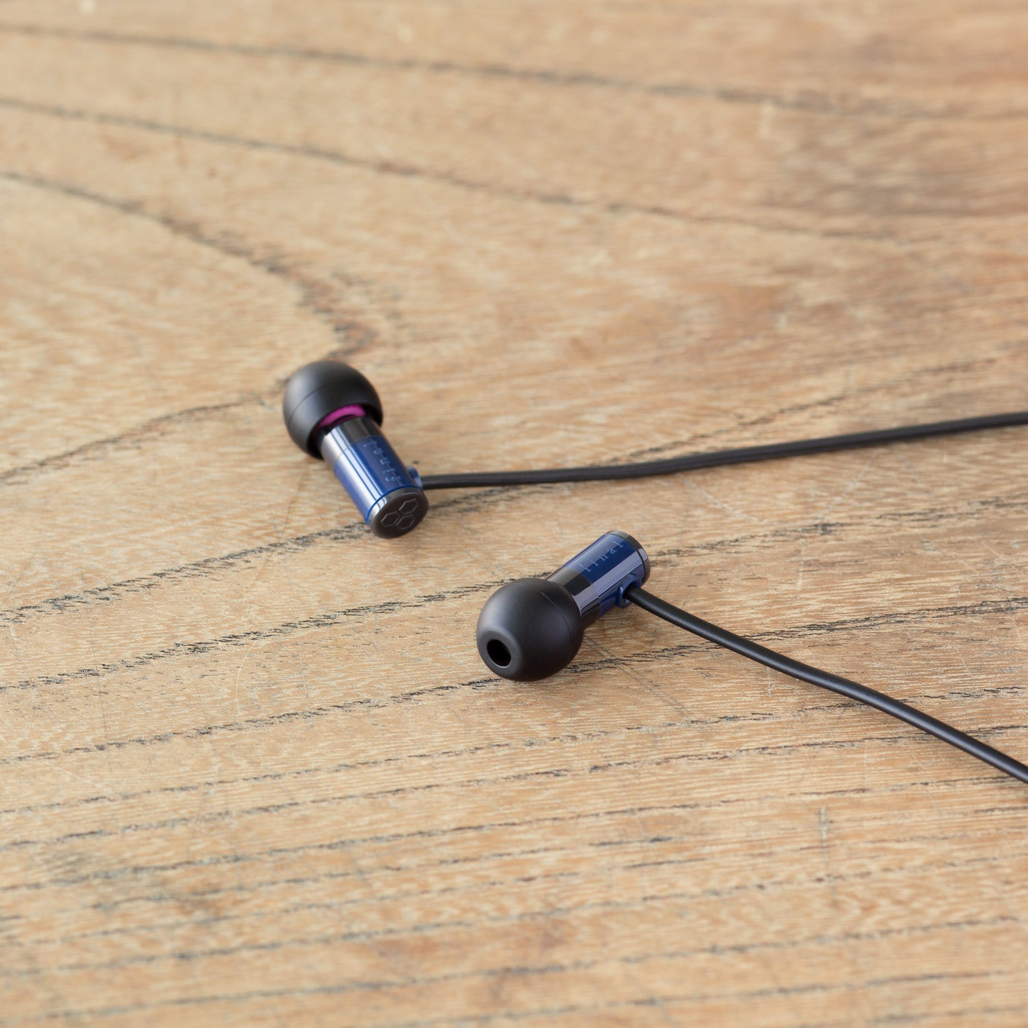Final Audio E1000 High-Fidelity In-Ear Earphones with Crystal Clear Sound - Perfect for Music Lovers, Audiophiles & Commuters