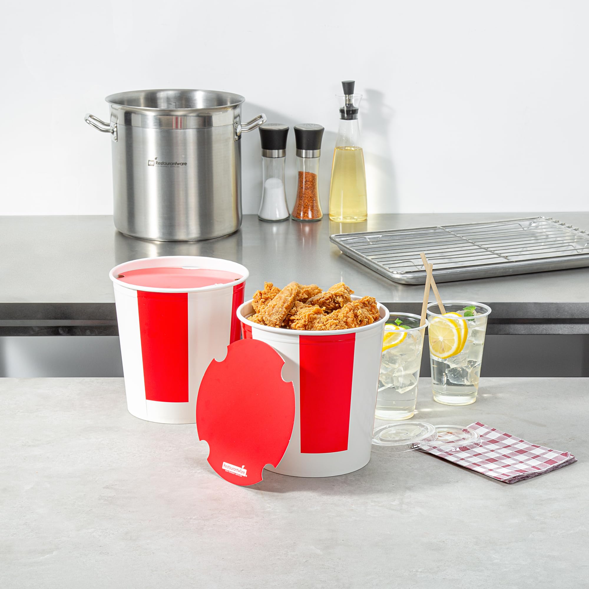Restaurantware Bio Tek 130oz Chicken Buckets with Vented Lids - 100 Pack Greaseproof, Freezable Disposable Food Containers in Red & White - Ideal for Restaurants, Cafes, Takeout & Catering