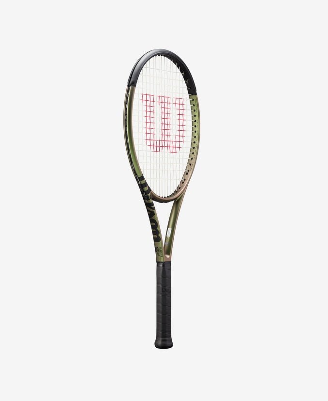 Wilson Blade 100L V8 Tennis Racket | Lightweight Performance Racquet for Women & Juniors | Perfect for Beginners & Intermediate Players | Court & Training Use