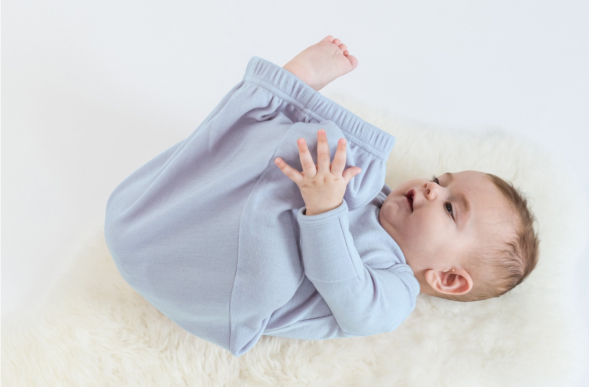 Soft Merino Wool Baby Gown for 0-6 Months | Organic & Hypoallergenic | Cozy Sleepwear for Newborns & Infants | Perfect for Nursery, Swaddling & Winter Cuddles