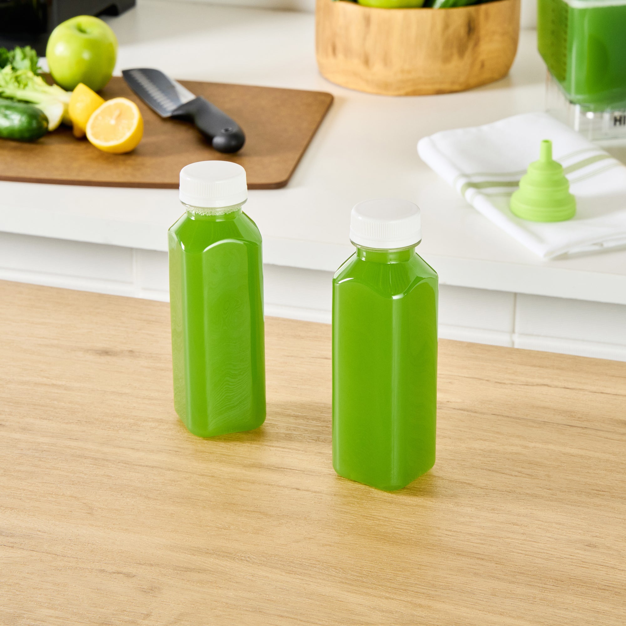 12 oz Square Clear Plastic Cold Pressed Juice Bottles with Safety Cap - 2 x 2 x 6.5 Inches - Pack of 100 - Perfect for Fresh Juices, Smoothies & Meal Prep Storage