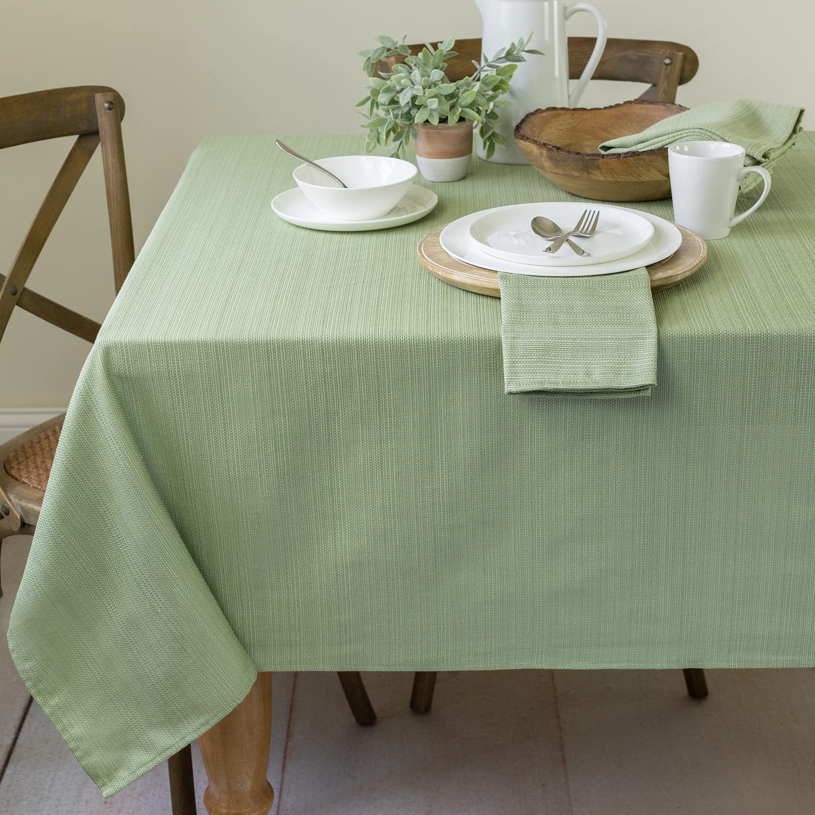 Benson Mills Cameron Textured Fabric Tablecloth 60