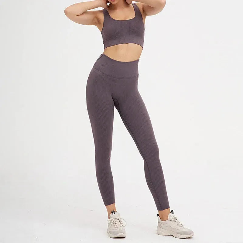 2-Piece Seamless Women's Yoga Outfit - Push Up Sports Bra & High Waist Leggings Gym Set for Workouts, Running & Yoga | Moisture-Wicking Activewear for Women