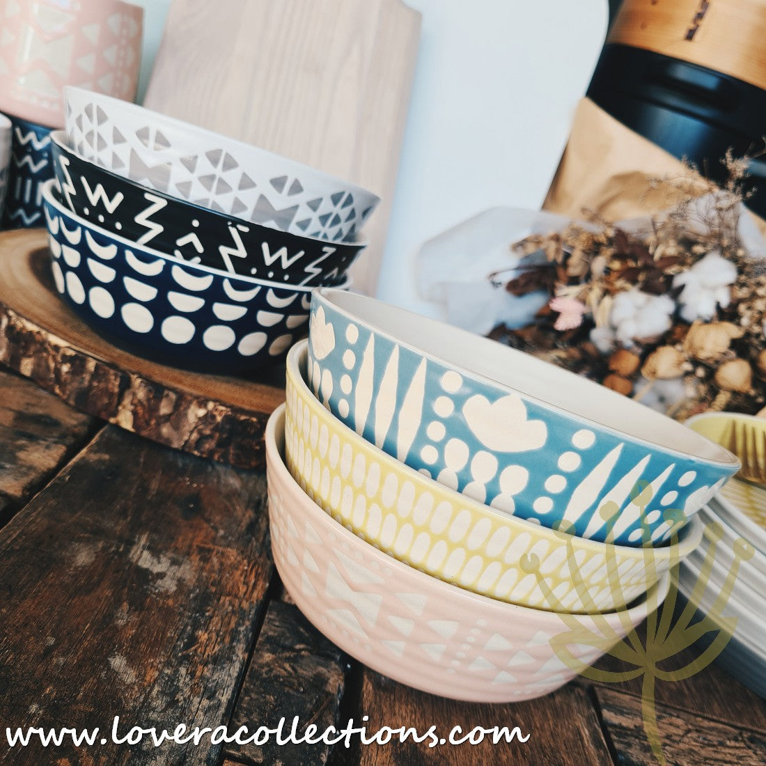 Groovy Embossed Dinnerware Set - 70% Off Clearance Sale | Elegant Tableware for Parties, Weddings & Home Decor