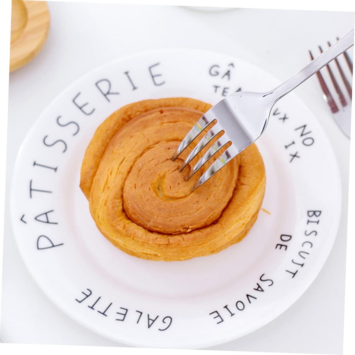 2 Pcs Romantic Engraved Stainless Steel Dessert Forks for Couples - Sweet Cross Design Reusable Tableware for Tea, Dinner & Special Occasions - Perfect for Anniversaries, Valentine's Day & Romantic Date Nights