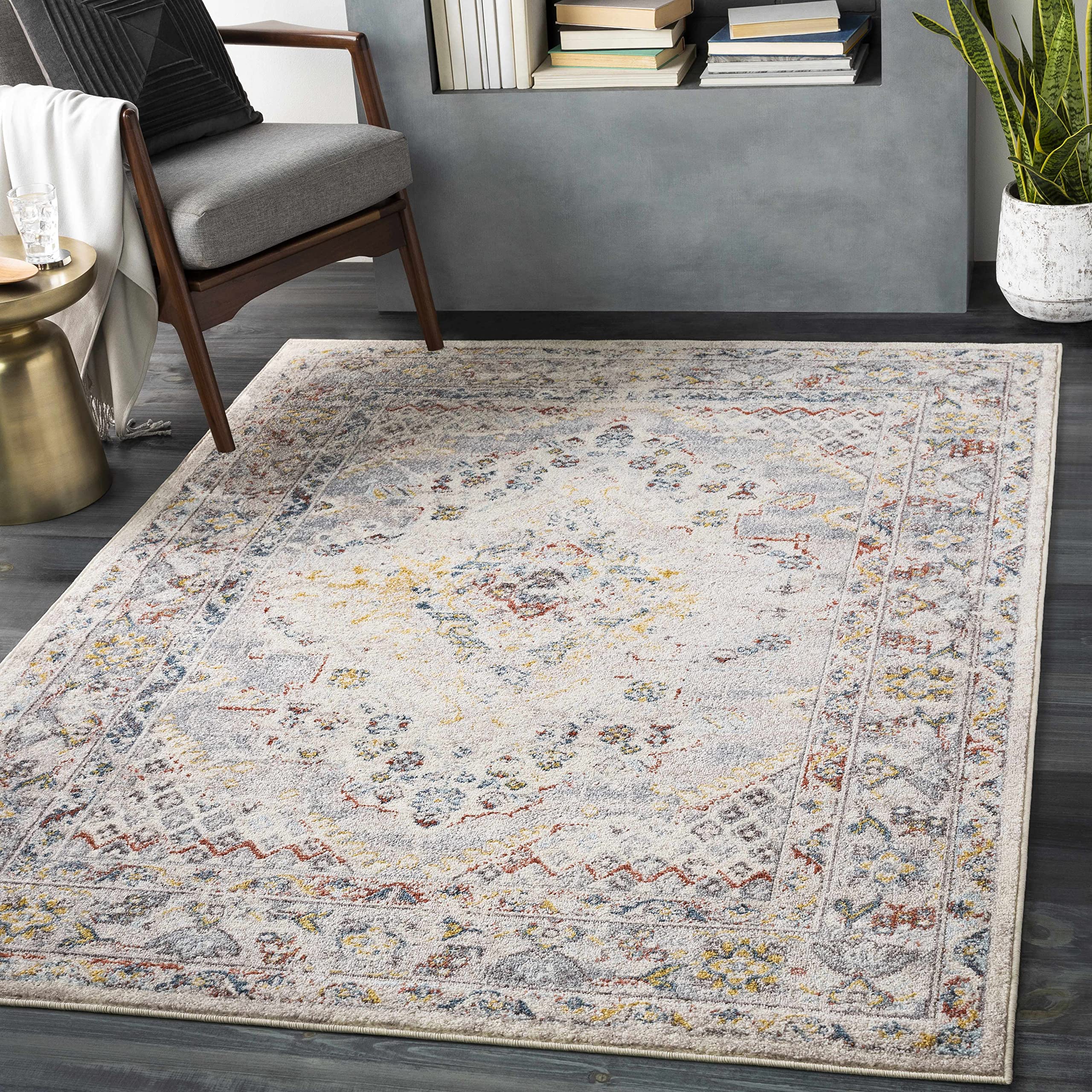 Hauteloom Newkirk Traditional Round Area Rug 6'7