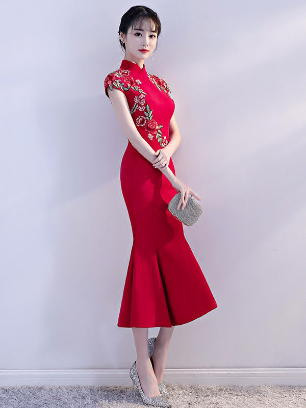 Elegant Red Embroidered Fishtail Qipao Cheongsam Wedding Dress for Brides - Perfect for Traditional Chinese Weddings, Tea Ceremonies & Special Occasions