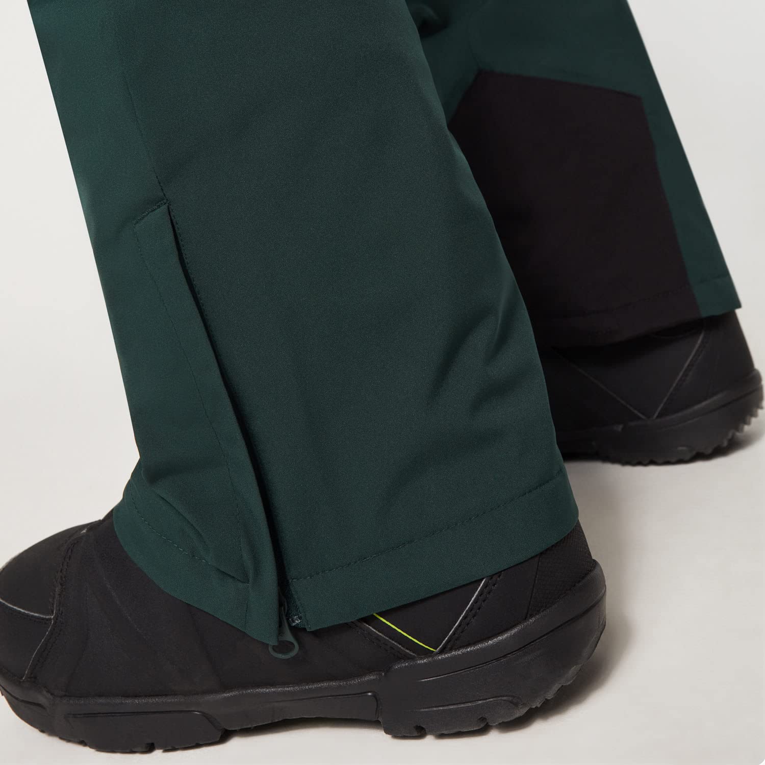 Oakley Men's Axis Insulated Pants - Waterproof Winter Snow Pants for Skiing, Hiking & Outdoor Activities