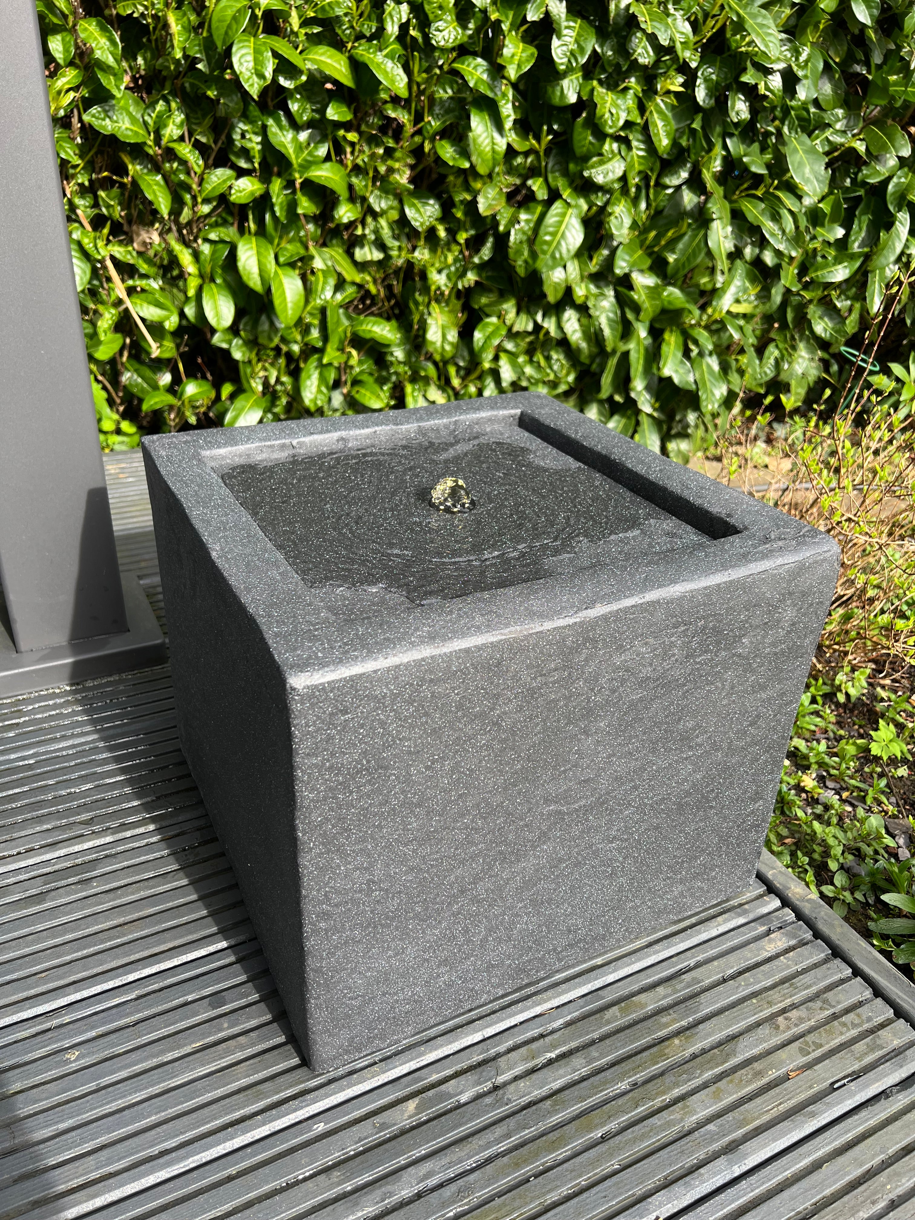 Solar Powered Square Water Fountain with LED Lights - Dark Grey 37x37x30cm Outdoor Garden Decor for Patio, Yard & Relaxation