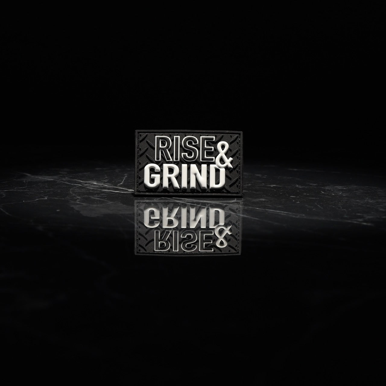Rise & Grind Velcro Patch - Motivational Hook and Loop Badge for Hats, Jackets & Backpacks - Perfect for Workout, Gym & Outdoor Activities