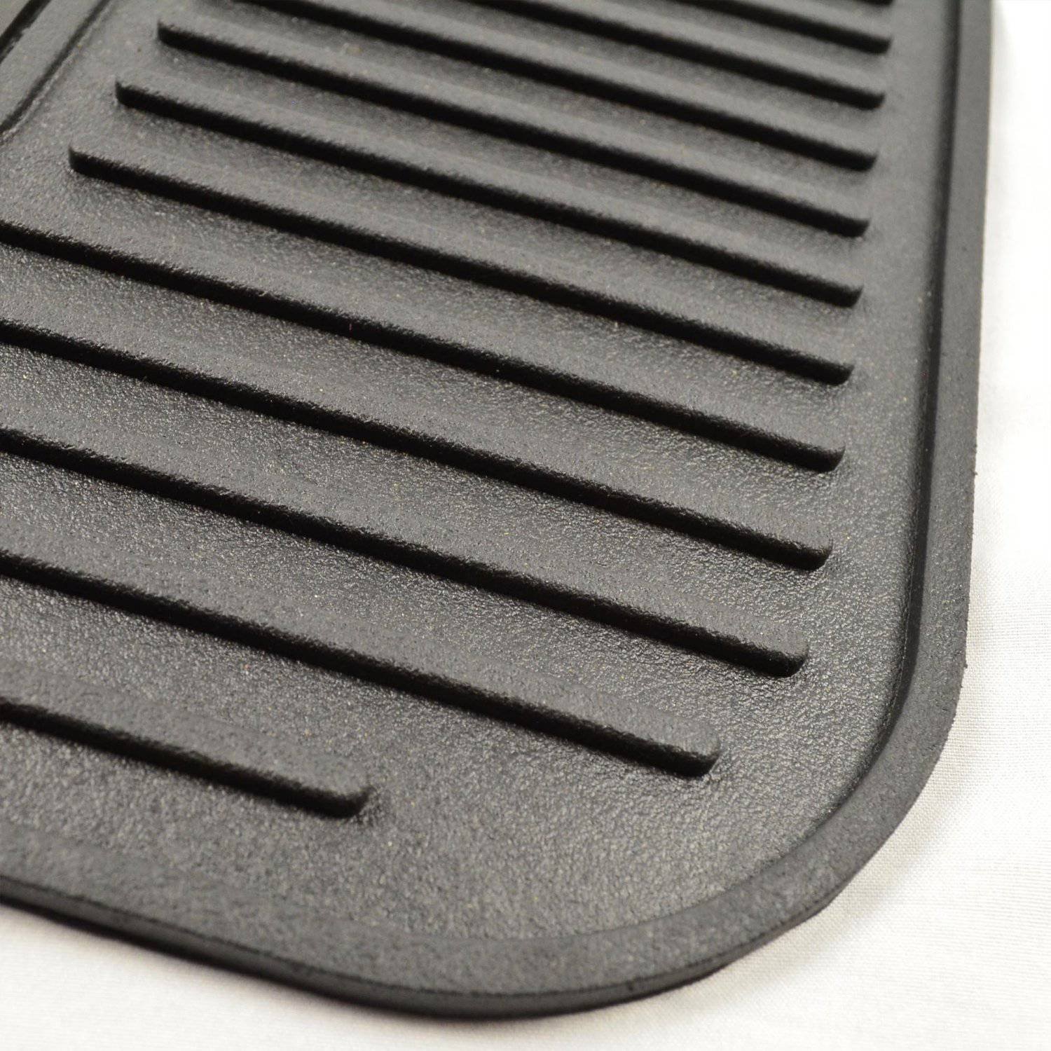 Fanmats Penn State Universal Vinyl Rear Floor Mats for Cars - Heavy Duty All Weather Protection - Perfect for Trucks, SUVs & Sedans - Easy to Clean Car Accessories (12268)