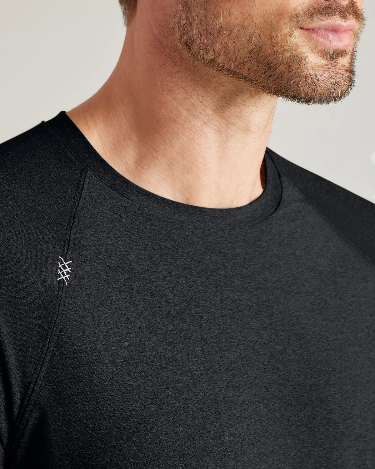 Rhone Men's Reign Long Sleeve Trim Fit Performance T-Shirt - Moisture Wicking, Breathable Workout Shirt for Gym & Running - Black Heather