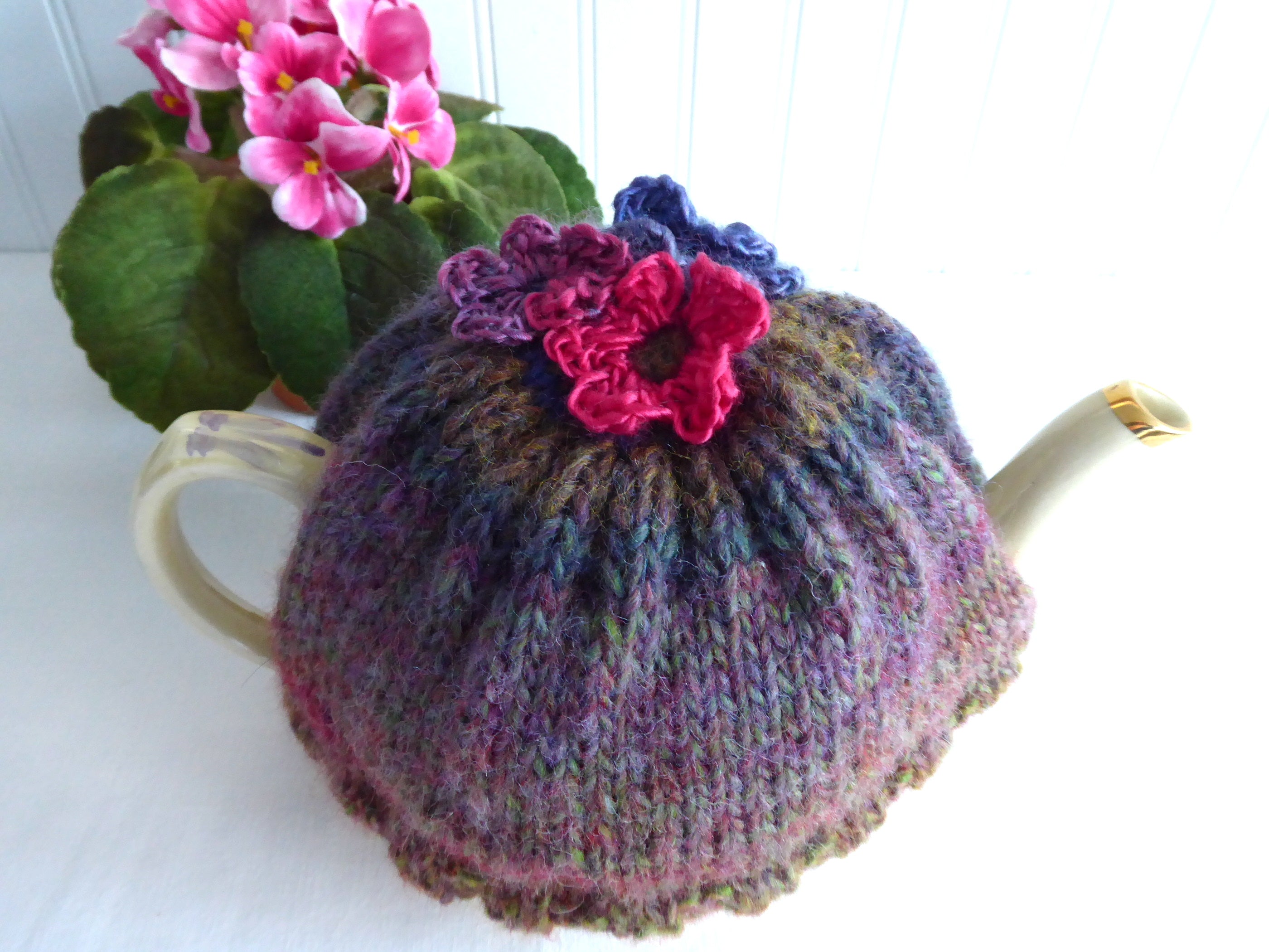 Hand Knit Tea Cozy with Floral Applique - Stretchy Brown & Green Variegated Knitted Tea Warmer for Teapots - Perfect for Afternoon Tea, Cozy Kitchen Decor & Gift Giving