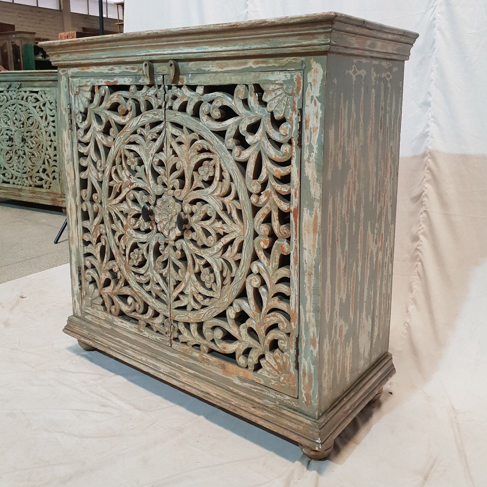 Hand Carved French Style Buffet Sideboard with Grey Wash Finish - 90x40x90cm Rustic Dining Room Storage Cabinet for Kitchen, Living Room & Entryway