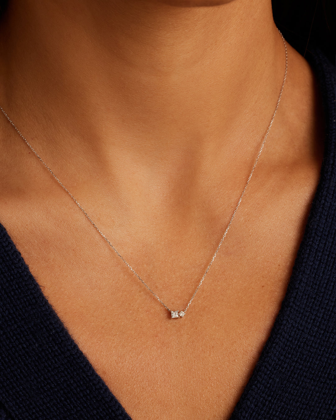 Exquisite Diamond & White Sapphire Pendant Necklace for Women - Elegant Jewelry Gift for Anniversary, Wedding & Special Occasions