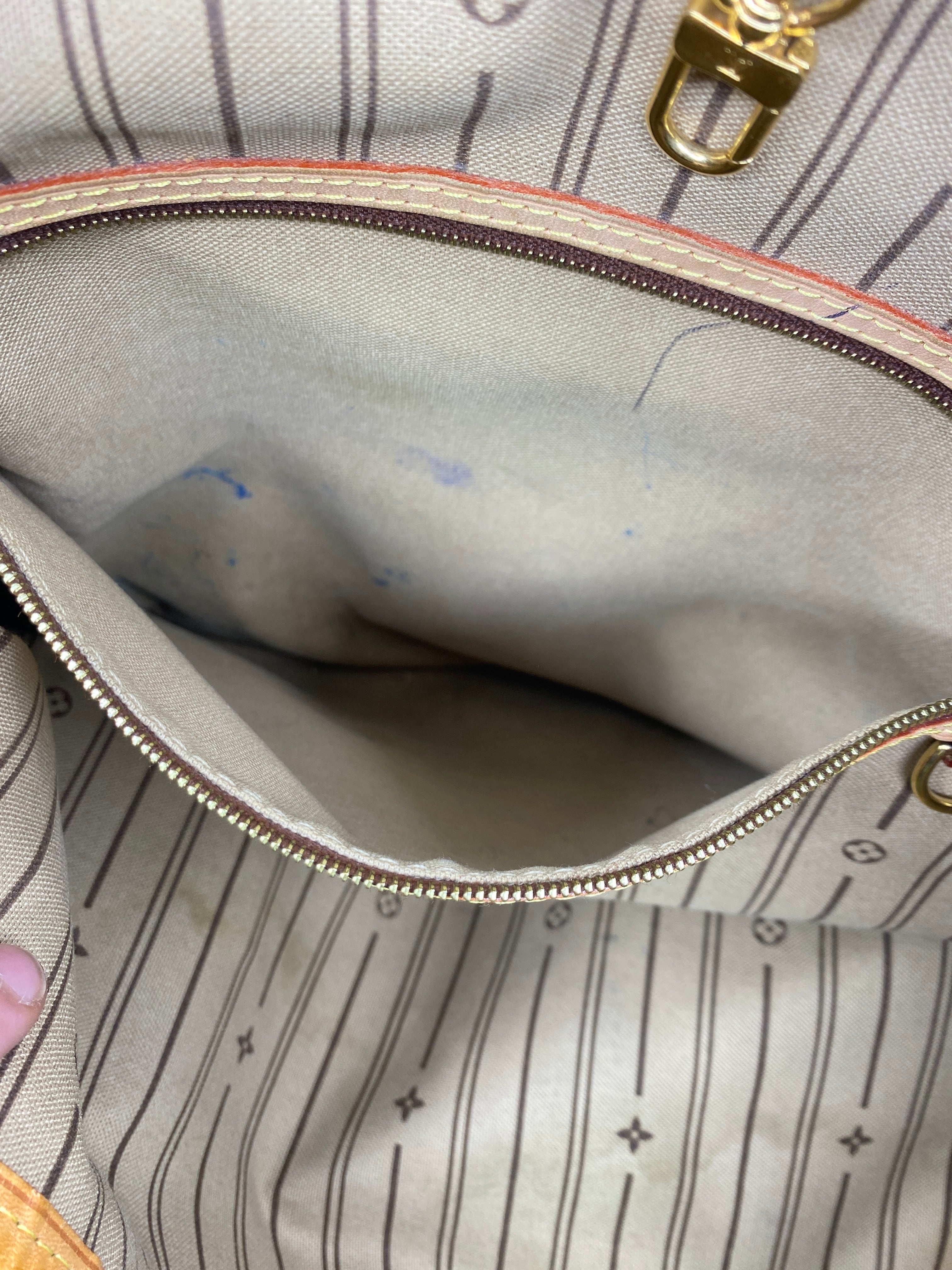 Louis Vuitton Daylight Full Tote Bag - Luxury Designer Handbag for Women, Spacious Work & Travel Tote, Perfect for Office, Shopping & Weekend Getaways