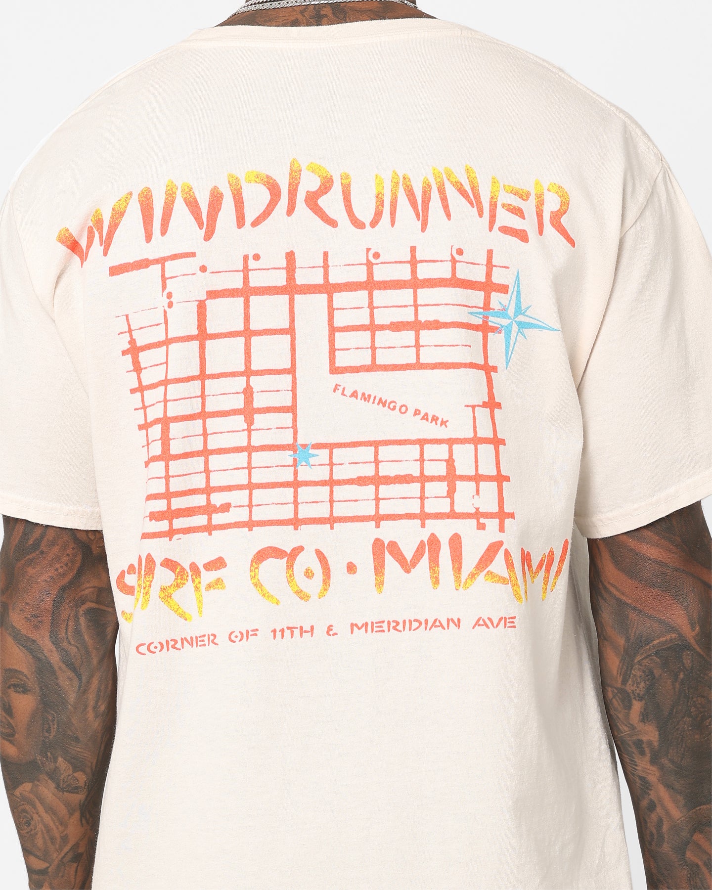 Vintage American Thrift Windrunner T-Shirt - Off White Retro Style | Casual Wear & Street Fashion Outfit