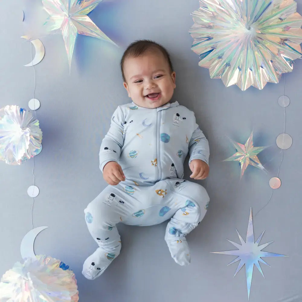 Kyte Baby Printed Zippered Footie Pajamas - Soft Organic Cotton Baby Sleepsuit with Feet - Cozy Winter Sleepwear for Infants & Toddlers (Ice Space Print) - Perfect for Nursery, Bedtime & Cold Weather Snuggles
