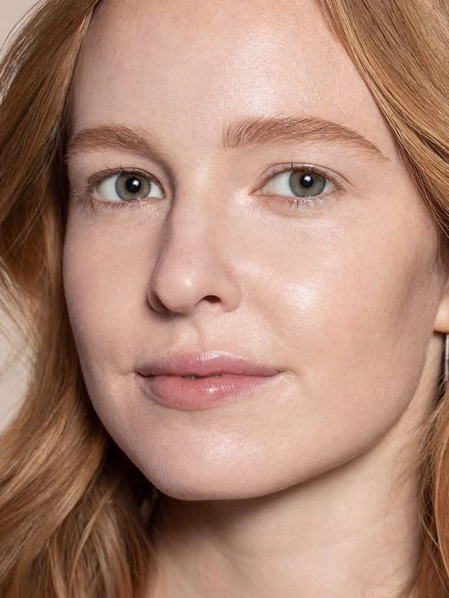 ILIA True Skin Serum Concealer - Non-Comedogenic, Cruelty-Free & Vegan Makeup for Sensitive Skin | Reduces Dark Circles & Blemishes (Mallow SC.25, 0.16 oz/5ml) | Perfect for Daily Wear, Office & Special Occasions
