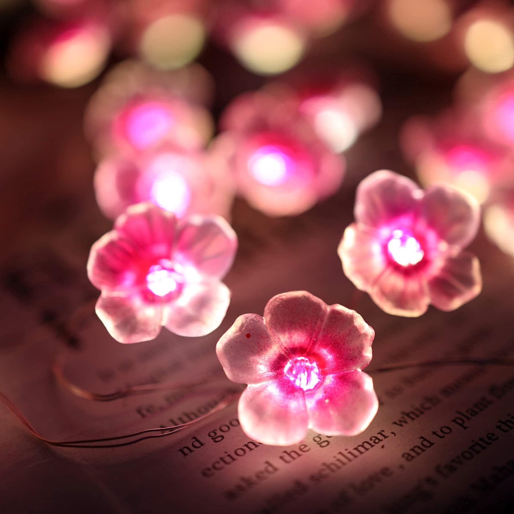 Cherry Blossom Fairy String Lights - 10ft 30LED Sakura Pink Flower Lights with Timer & Remote Control, Romantic Floral Garland for Bedroom, Wedding, Party, Garden & Home Décor