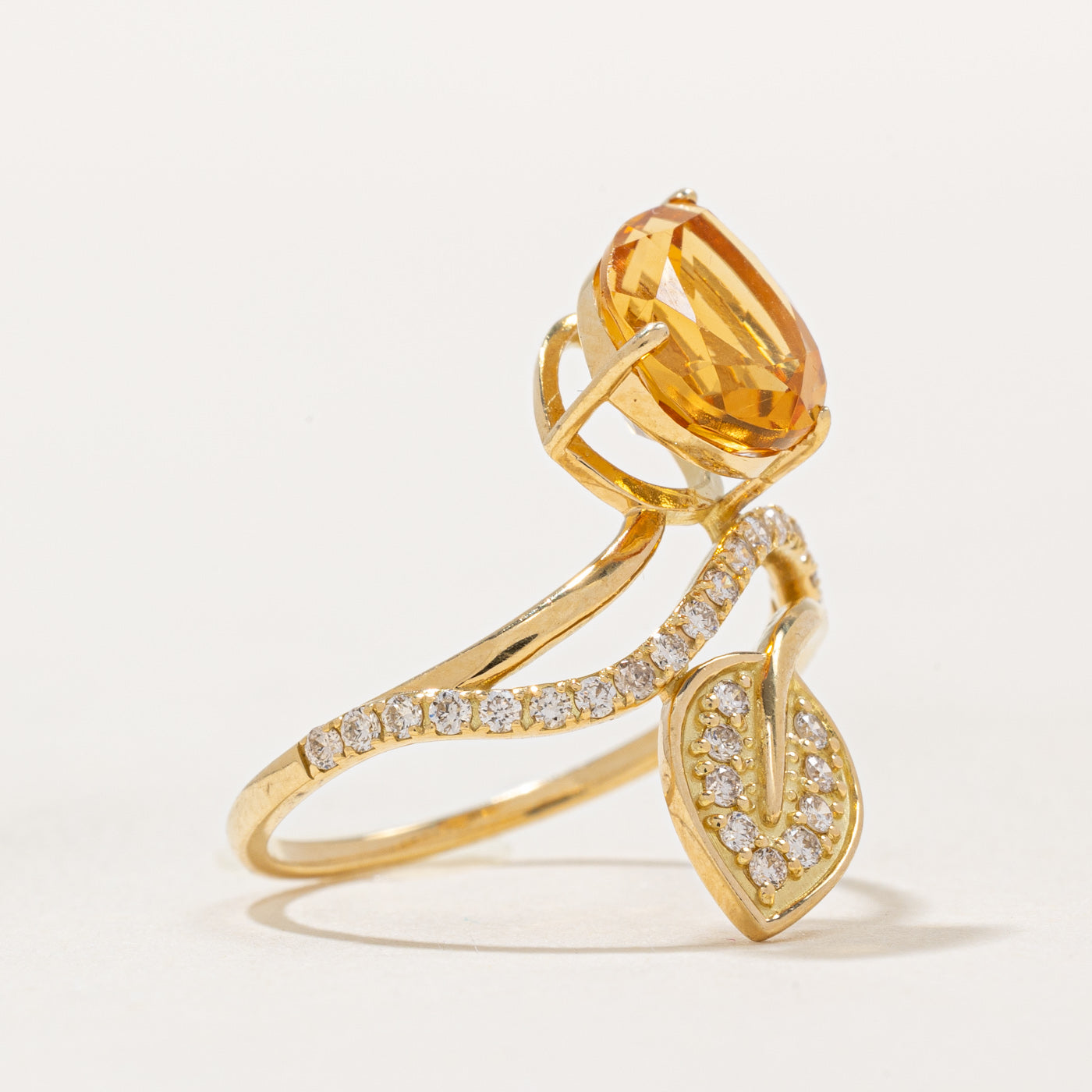 2.25ct Citrine & 0.30ct Diamond Leaf Ring - Size 6.5 - Elegant Nature-Inspired Jewelry for Women - Perfect for Weddings, Anniversaries & Special Occasions