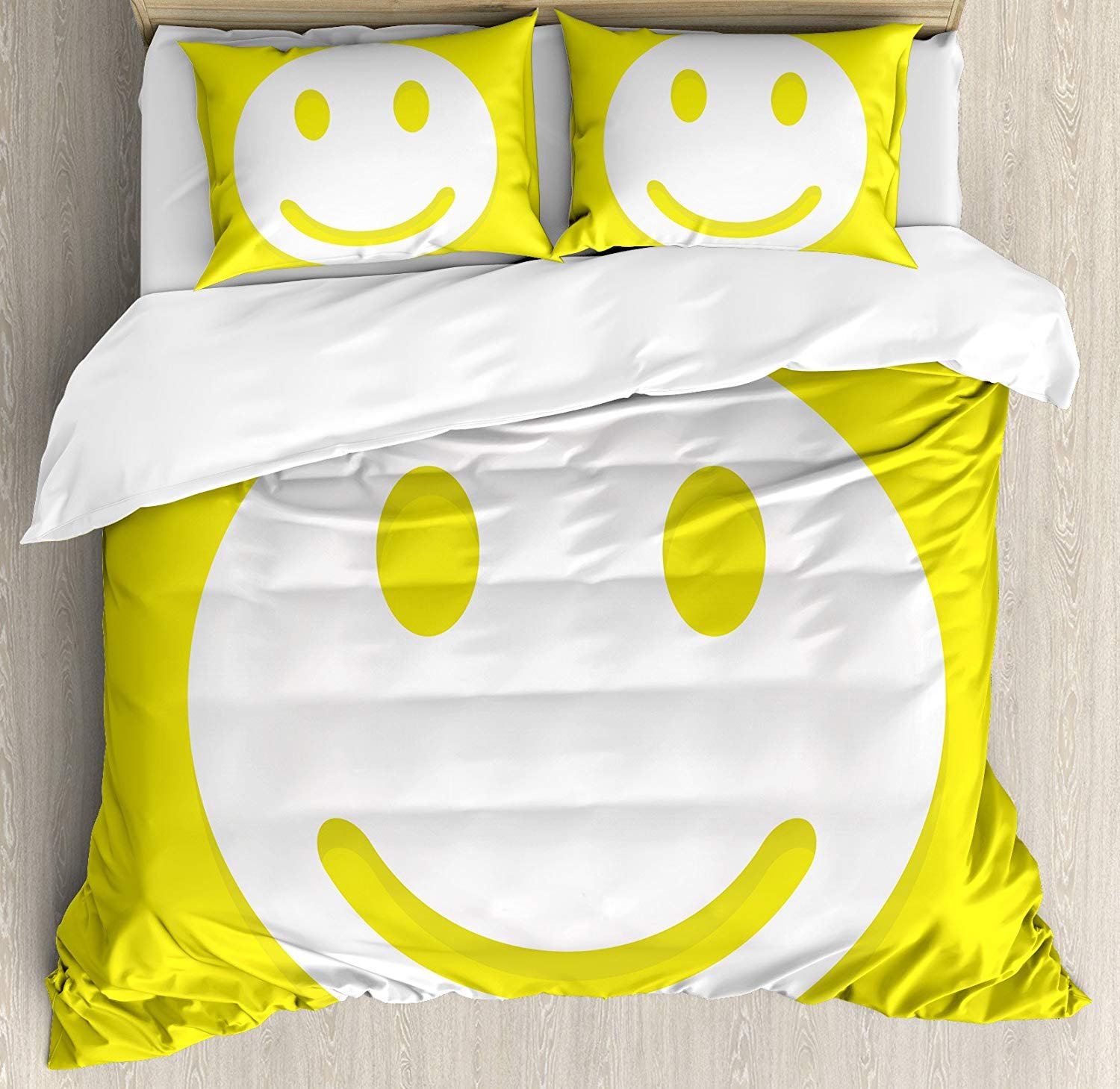 4-Piece King Size Duvet Cover Set - Yellow Happy Face Design for Positive Vibes | Luxury Bedding Set with Flat Sheet, Quilt & 2 Pillowcases | Perfect for Kids, Teens & Adults Bedrooms | Cheerful Home Decor for Optimistic Living