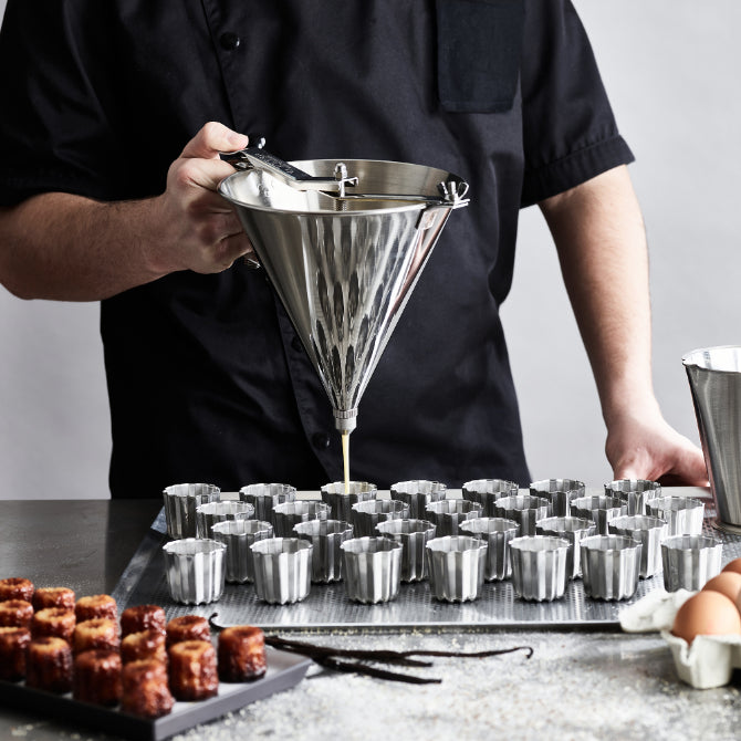 Automatic Sauce Dispenser Gun - No Stand Required - Perfect for Restaurants, Catering & Home Kitchen Use