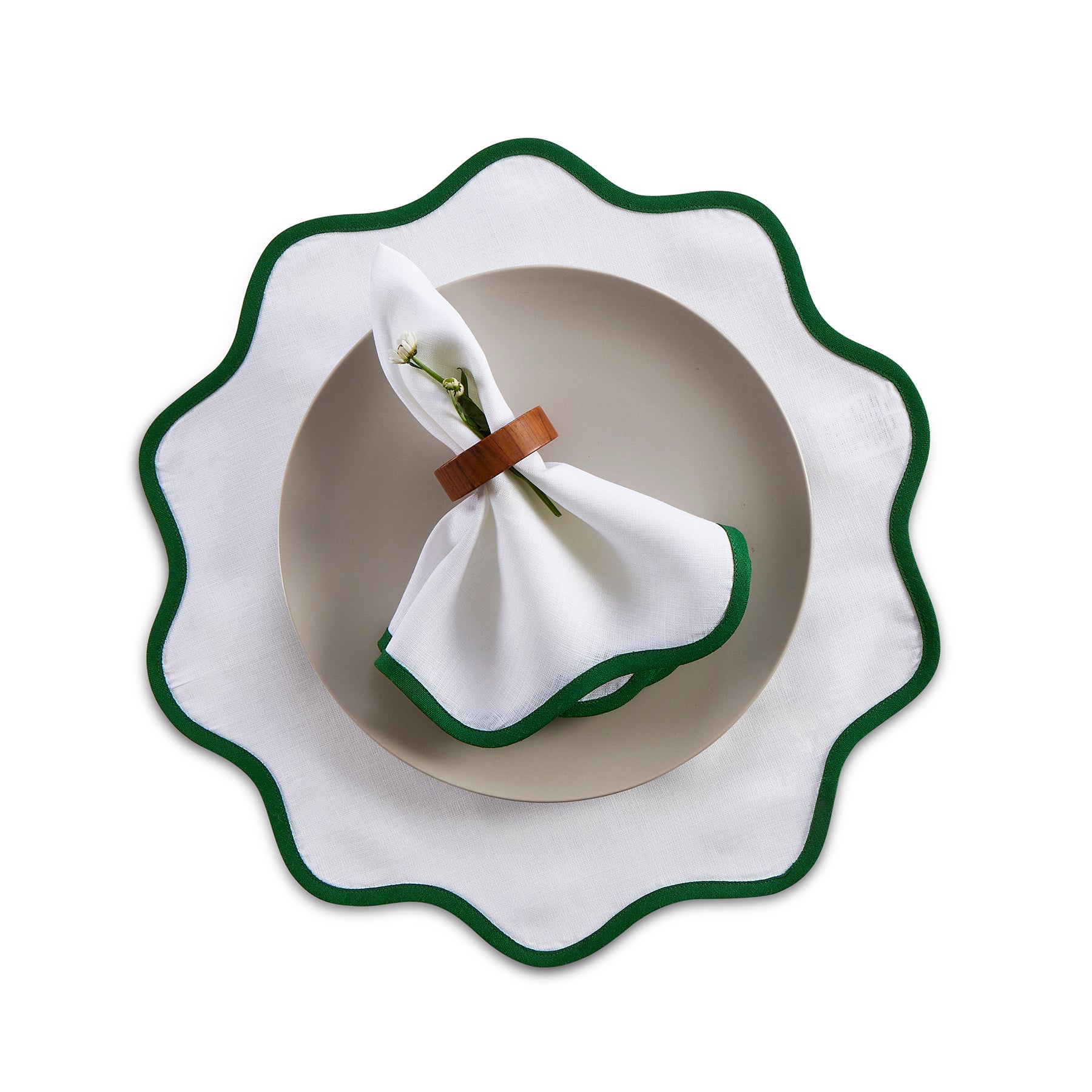 Giselle Scallop Edge Napkins - Set of 4 Premium Linen Dinner Napkins for Wedding, Party & Holiday Table Decor