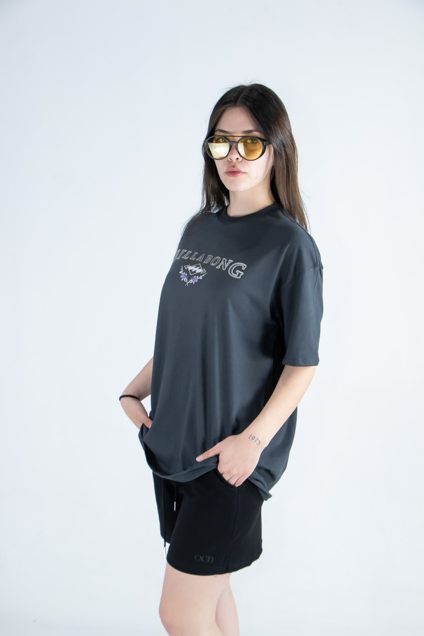 Billabong Vintage Throwback T-Shirt for Men - Retro Surf Style Cotton Tee - Perfect for Beach, Surfing, and Casual Wear