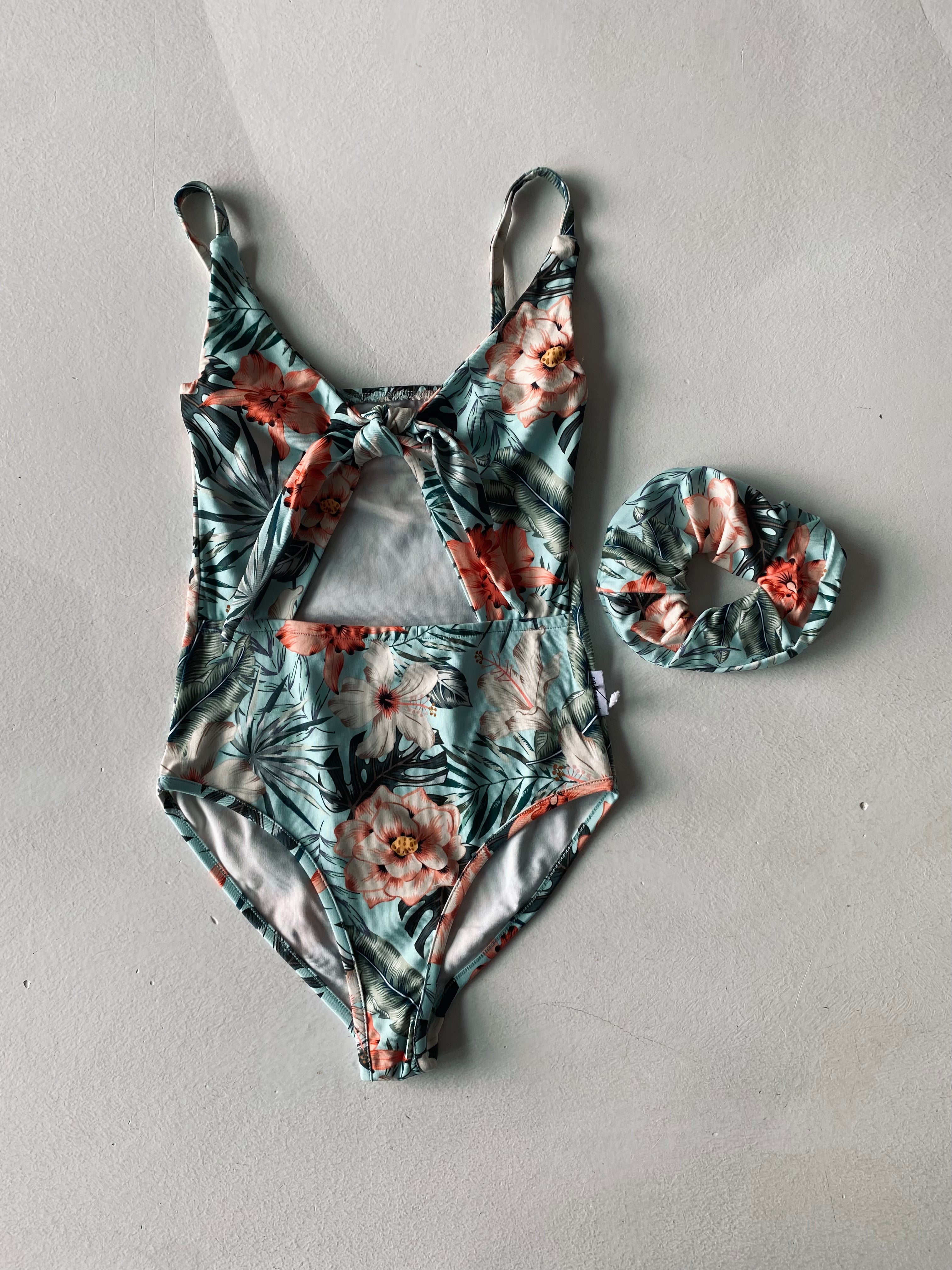 Girls Swimsuit and Hair Clip Set - Cute Bathing Suit for Teens with Matching Hair Accessories - Perfect for Beach, Pool, and Summer Vacations