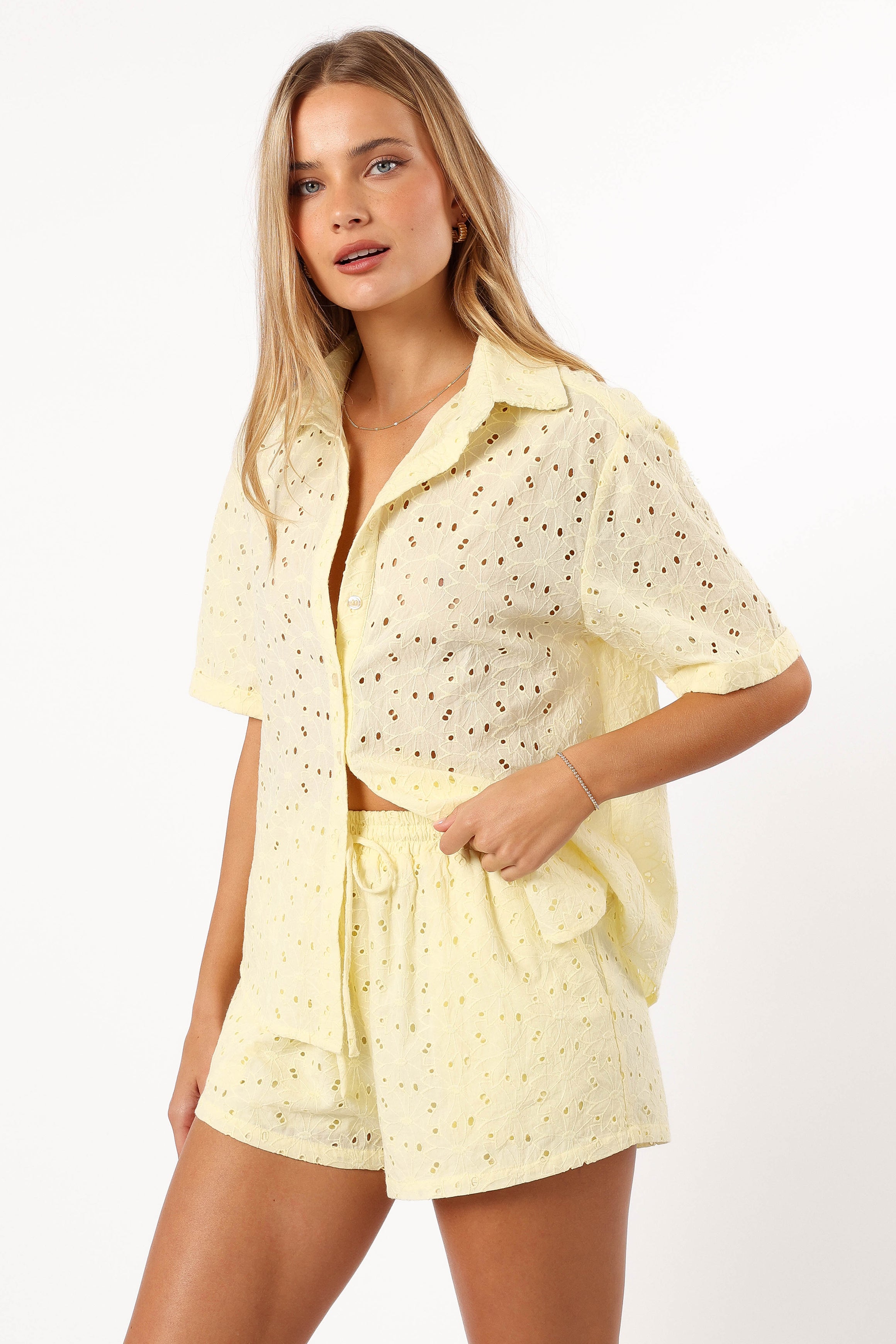 Dazie Women's Lemon Print Casual Shirt - Stylish Short Sleeve Blouse for Summer, Work, and Outdoor Activities