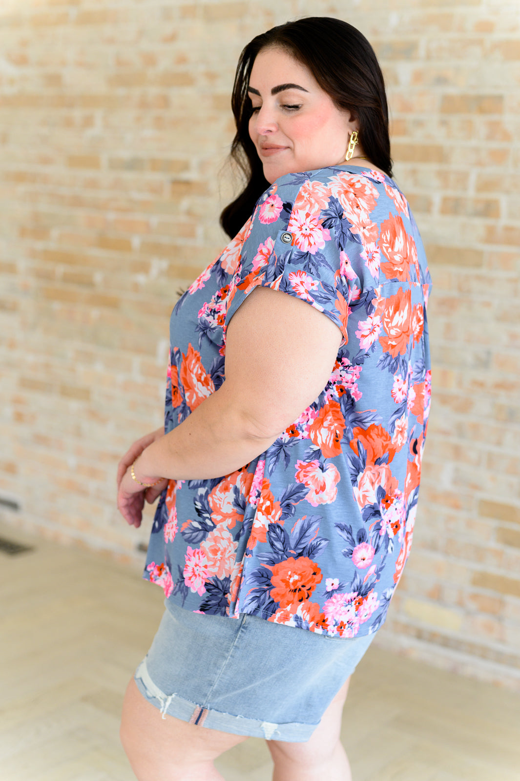 Lizzy Cap Sleeve Top - Dusty Blue & Coral Roses Floral Blouse for Women | Casual Summer Tops, Date Night Outfits, Office Wear