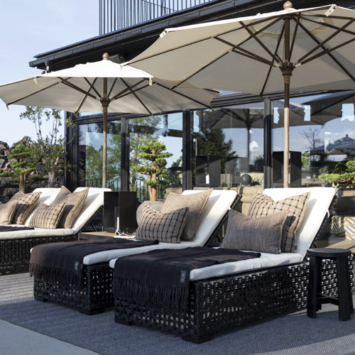 Artwood Orlando Outdoor Lounger - Classic Black Patio Furniture for Poolside, Garden & Backyard Relaxation