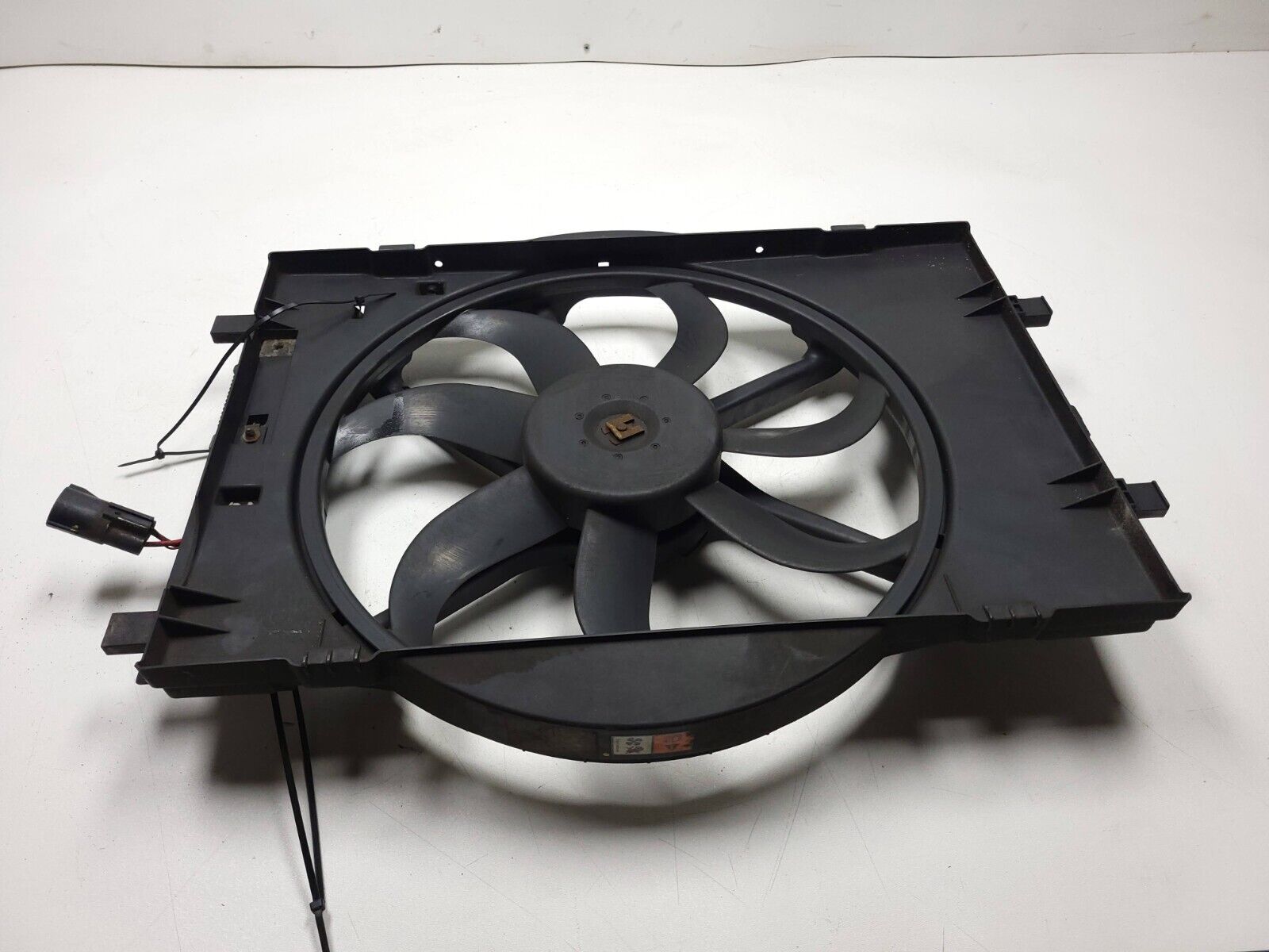 2006 2009 Mercury Milan Engine Radiator Cooling Fan OEM Replacement - Perfect for Overheating Prevention & Summer Driving