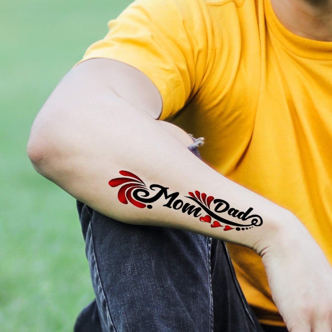 Voorkoms® Mom and Dad with Red Heart Waterproof Temporary Tattoos - Fun Body Art for Kids, Teens, Couples & Family - Perfect for Parties, Holidays & Special Occasions