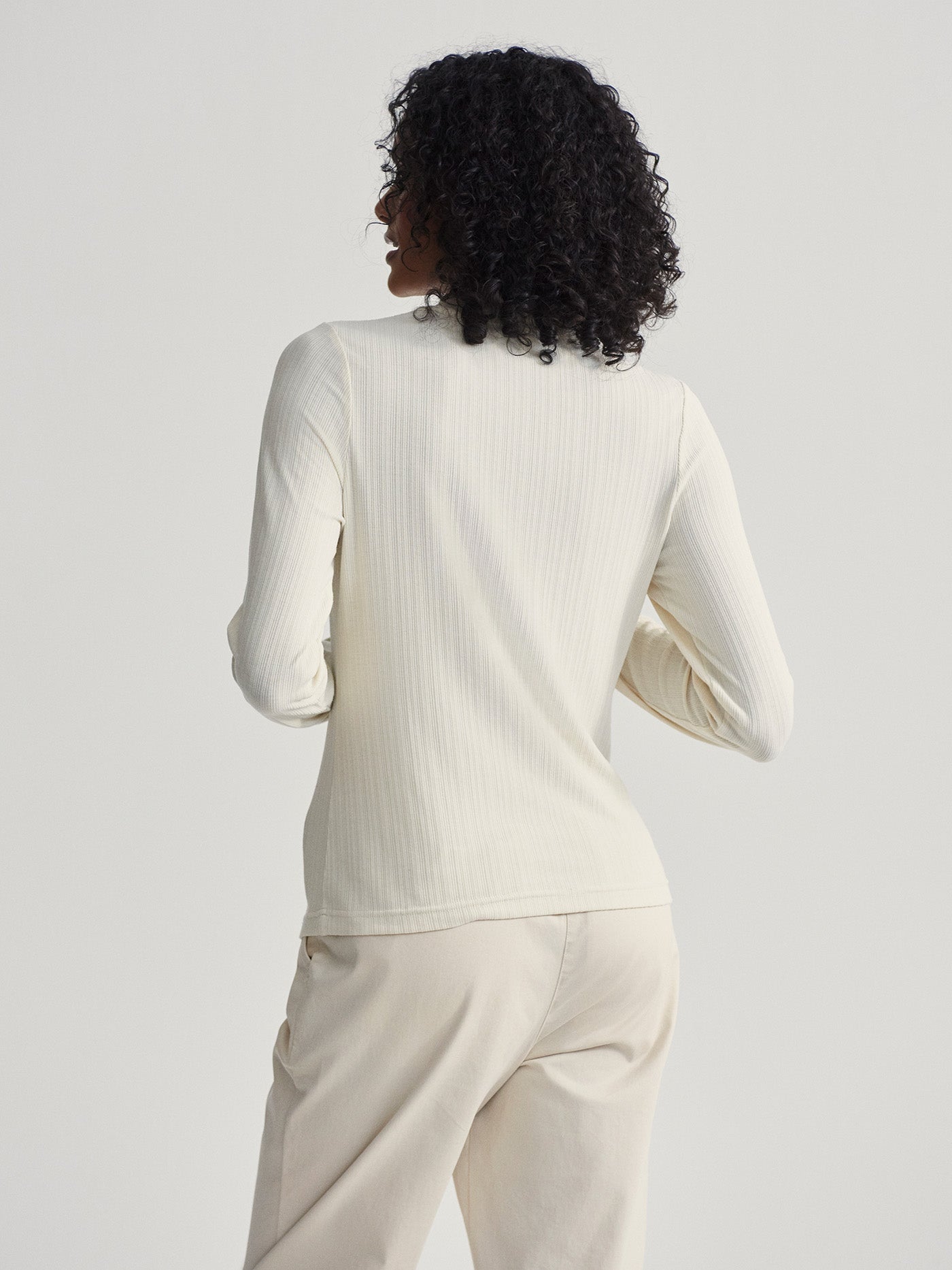 Varley Astrid Fitted Long Sleeve Tee for Women - Soft Stretch Cotton Blend Top in Birch Color | Perfect for Yoga, Workouts & Casual Wear