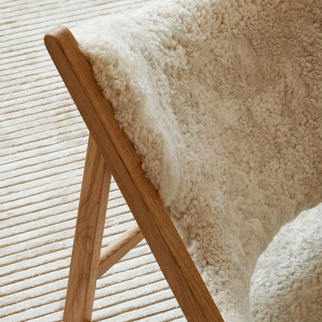 Cozy Knitting Lounge Chair for Relaxation - Ergonomic Design with Soft Cushions - Perfect for Reading, Knitting, or Napping in Living Room & Bedroom