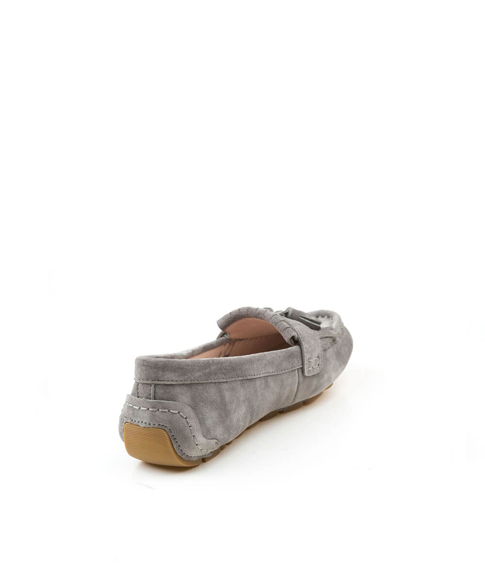 Women's UGG Tassel Moccasin Slippers - Cozy Indoor/Outdoor House Shoes with Soft Sheepskin & Stylish Tassel Detail - Perfect for Winter, Home, and Casual Wear