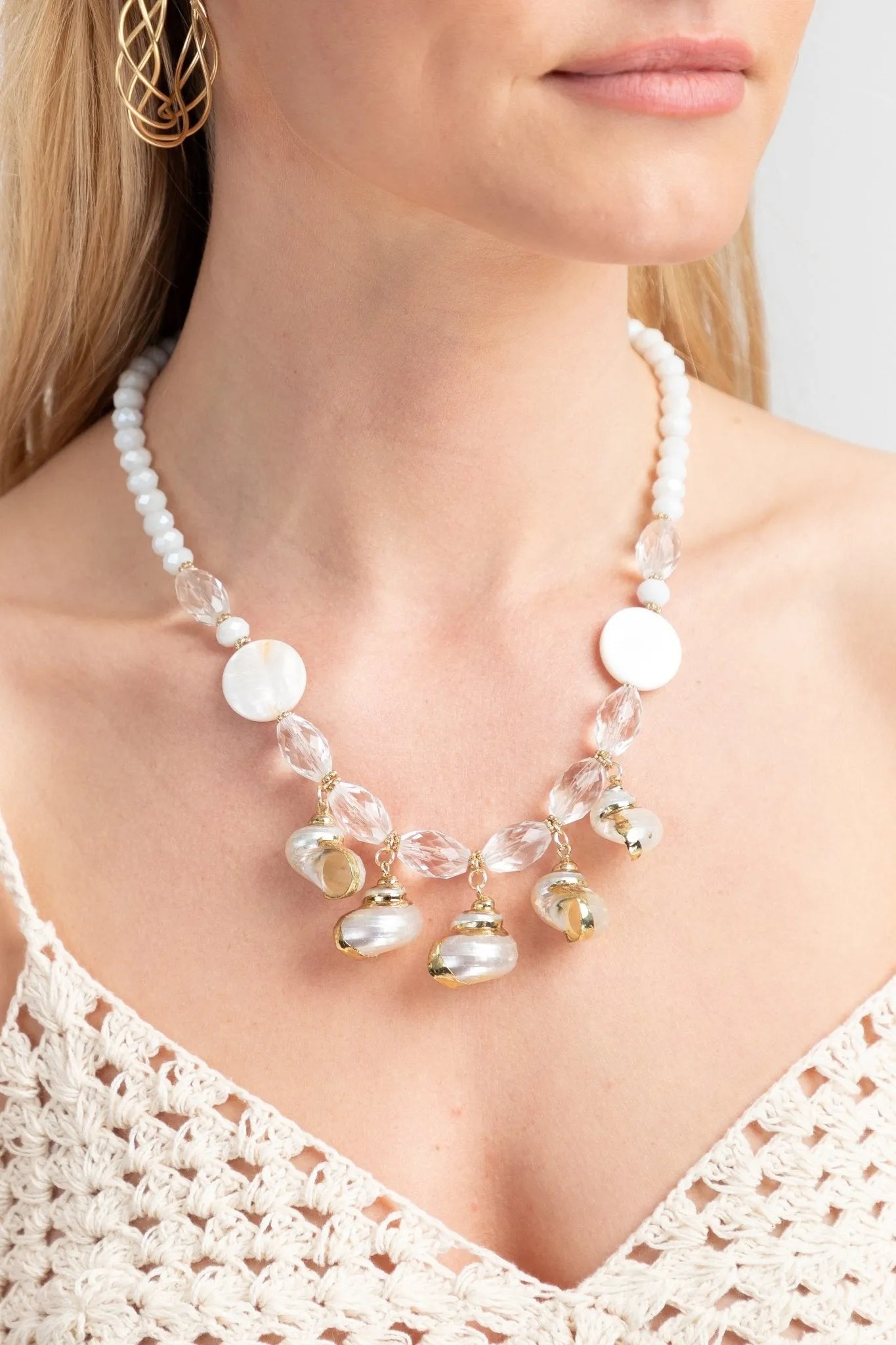 Elegant Beaded Gold Seashell Necklace for Women - Boho Beach Jewelry Gift for Summer Vacation & Wedding Accessories