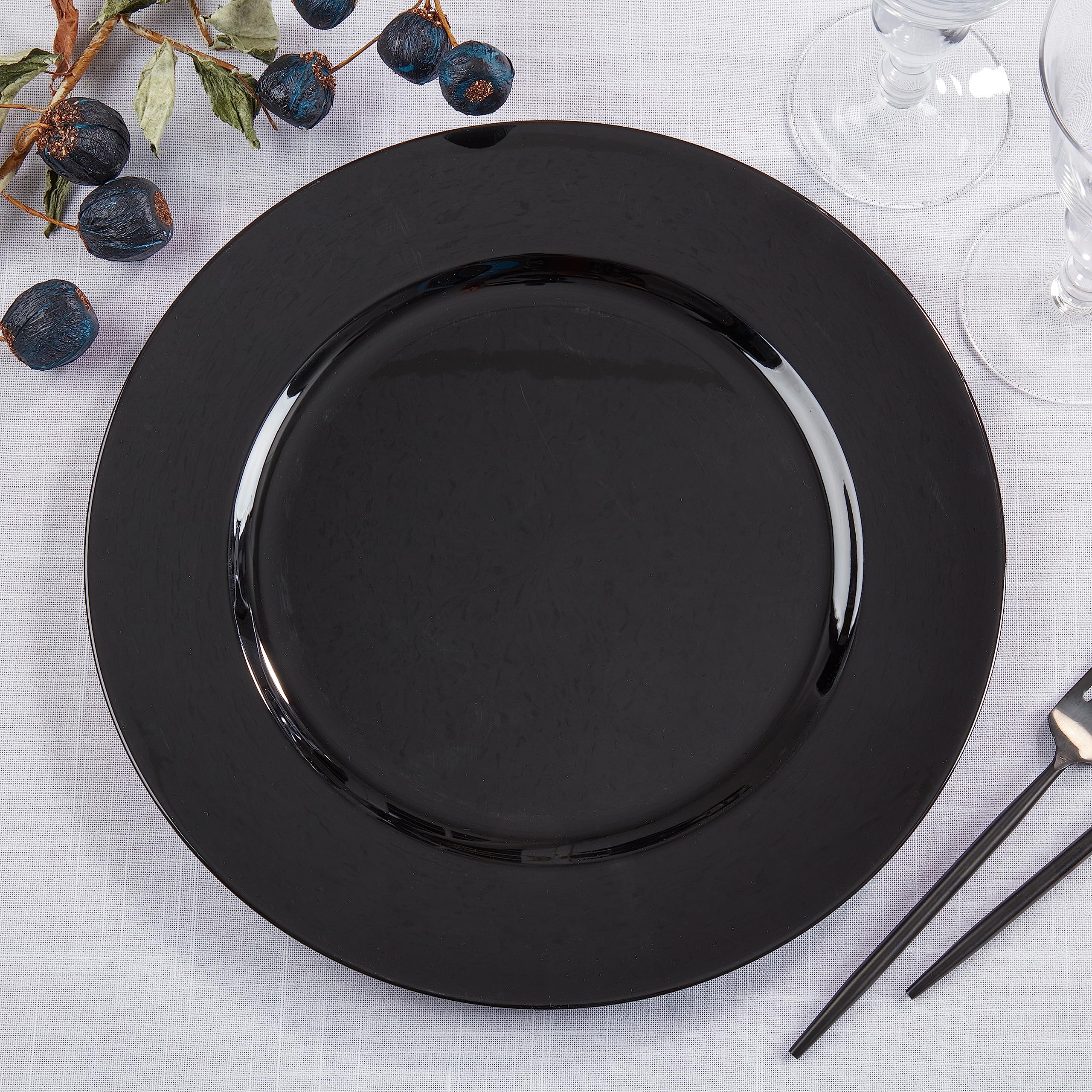 Premium SARO LIFESTYLE Classic Design Charger Plates - Set of 4 Elegant Decorative Dinner Plates for Formal Dining, Weddings & Holiday Tablescapes