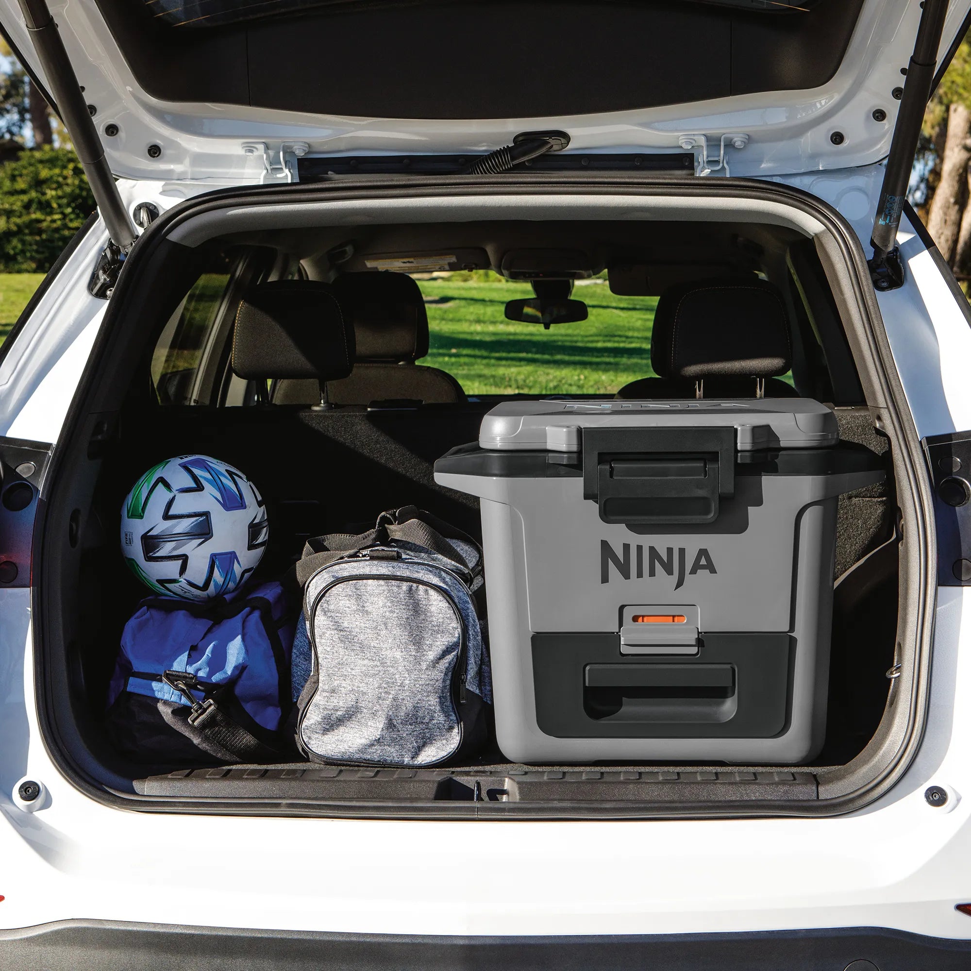 Ninja FrostVault 28L Hard Cooler with Dry Zone - Premium Insulated Cooler for Camping, Beach, Picnics & Outdoor Adventures - Leakproof Food Storage with Separate Dry Compartment