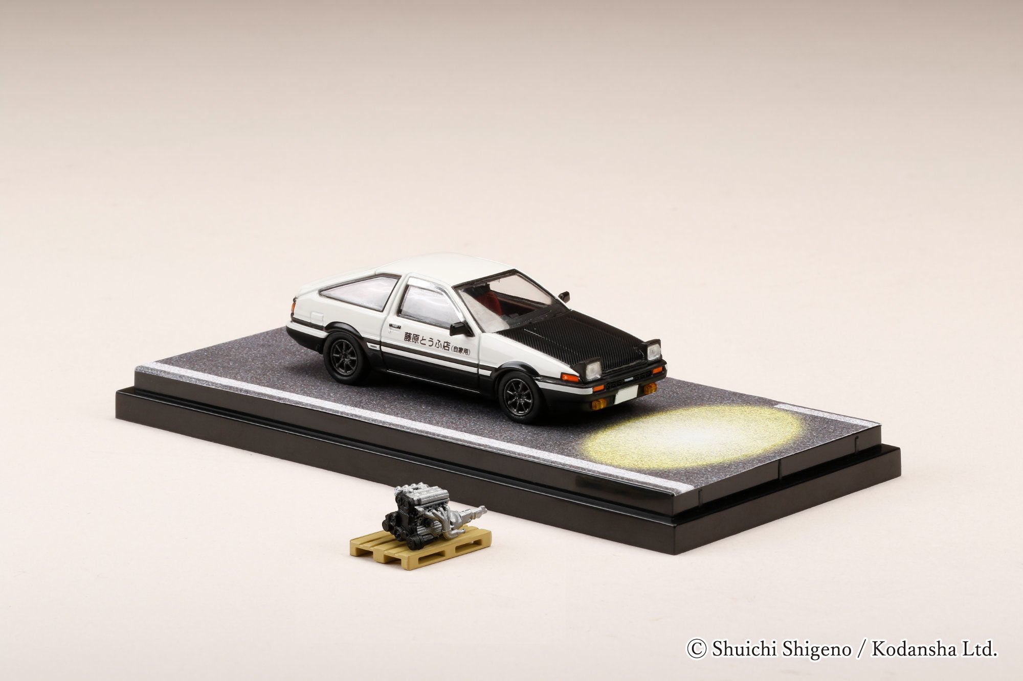 1:64 Toyota Sprinter Trueno GT APEX (AE86) Initial D Project D Model Car - Open Headlights with 4A-GE 5 Valve Engine - Collectible Diecast Display for Anime Fans & Car Enthusiasts - Perfect for Shelf Display, Anime Collections & Racing Memorabilia