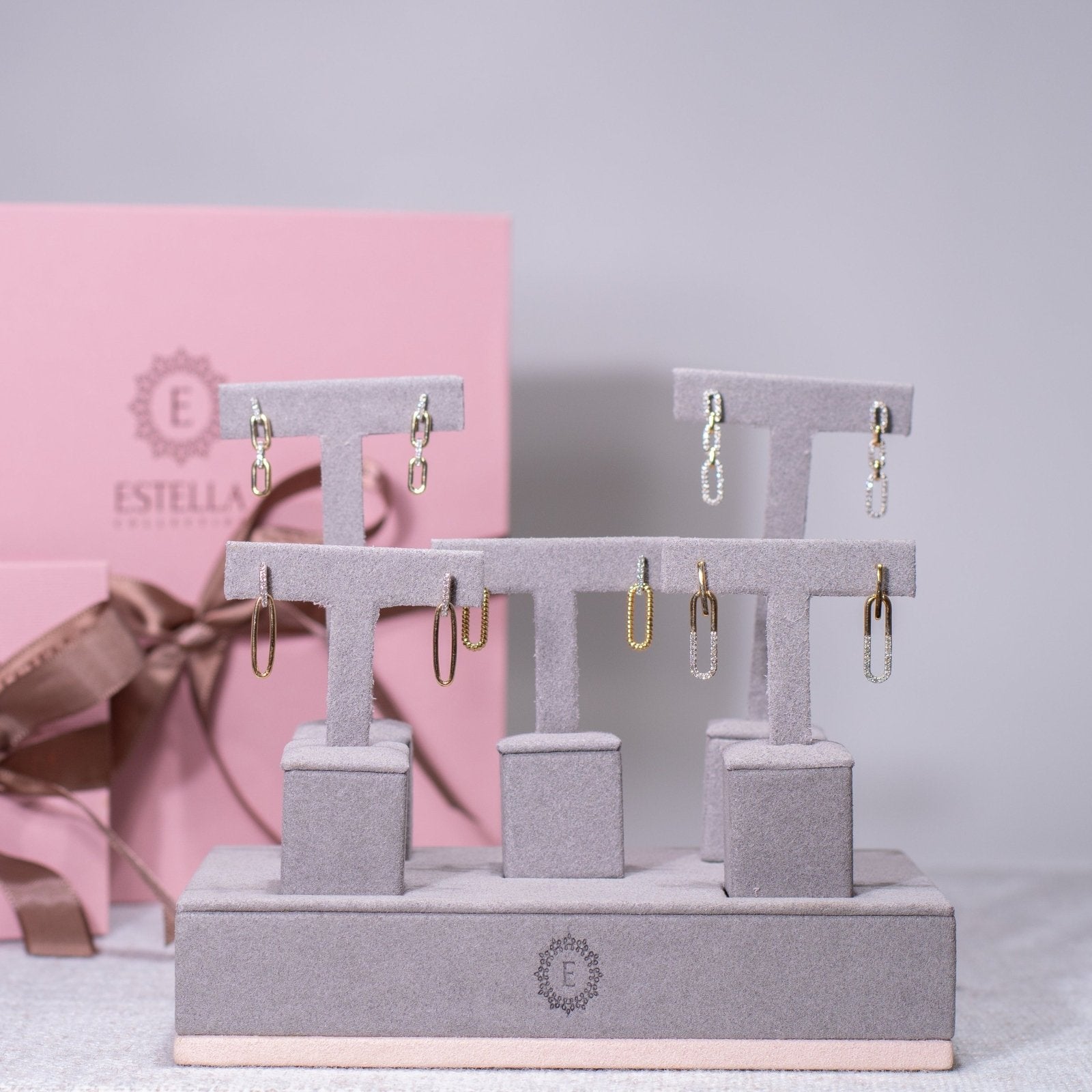 10k Yellow Gold Dangling Paperclip Stud Earrings - Minimalist Elegance for Everyday Wear & Special Occasions