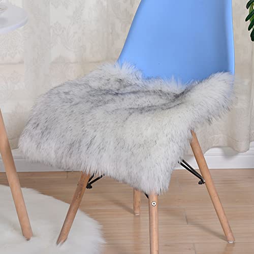 Premium Fur Square Seat Cushion - Soft Sheepskin Home Decor for Office, Restaurant & Car - 15.7x15.7 Inch Cozy Wool Rug - Perfect for Chairs, Sofas & Floor Decor